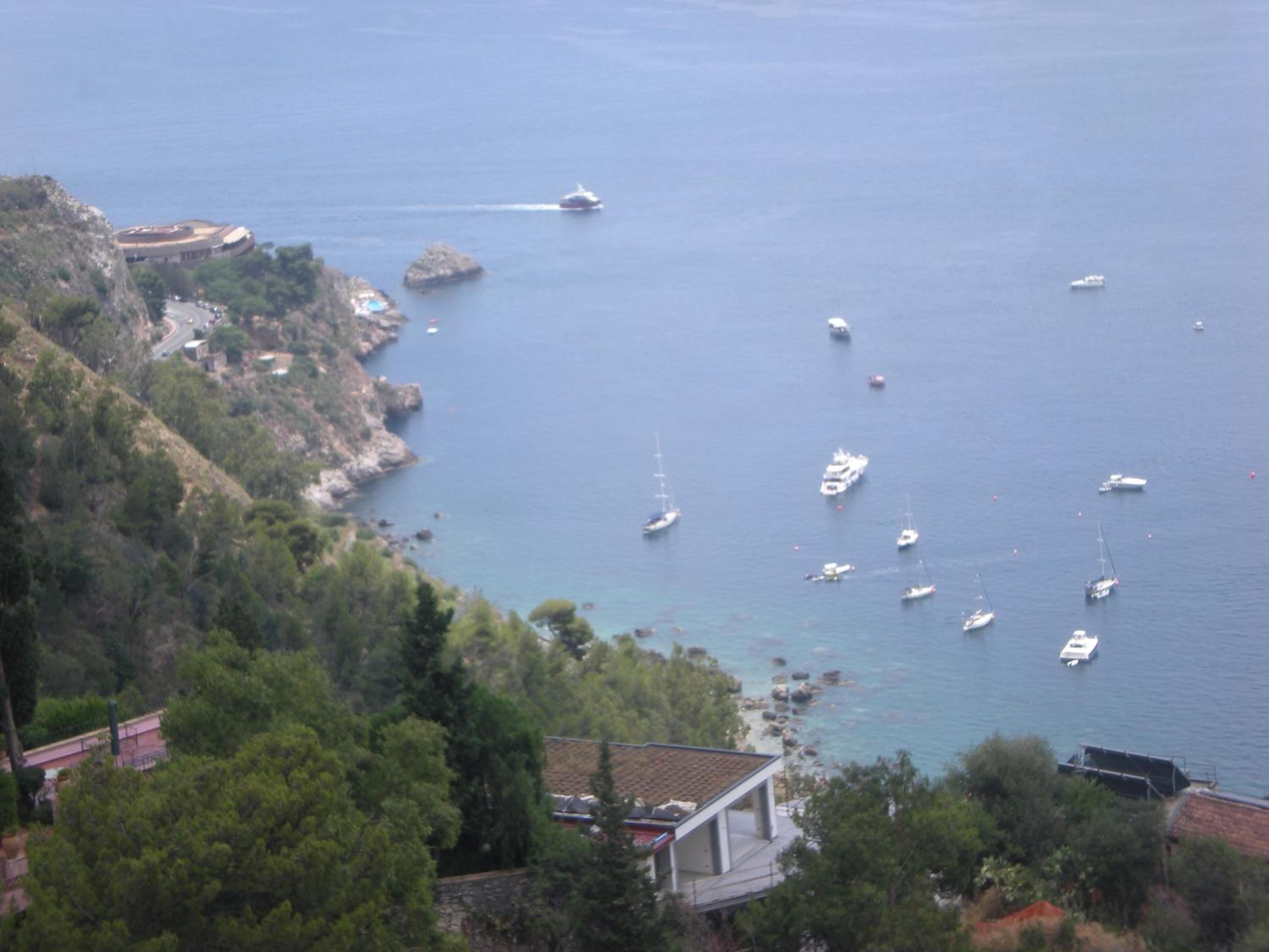 One Bedroom Apartment with Sea View - Photo 5