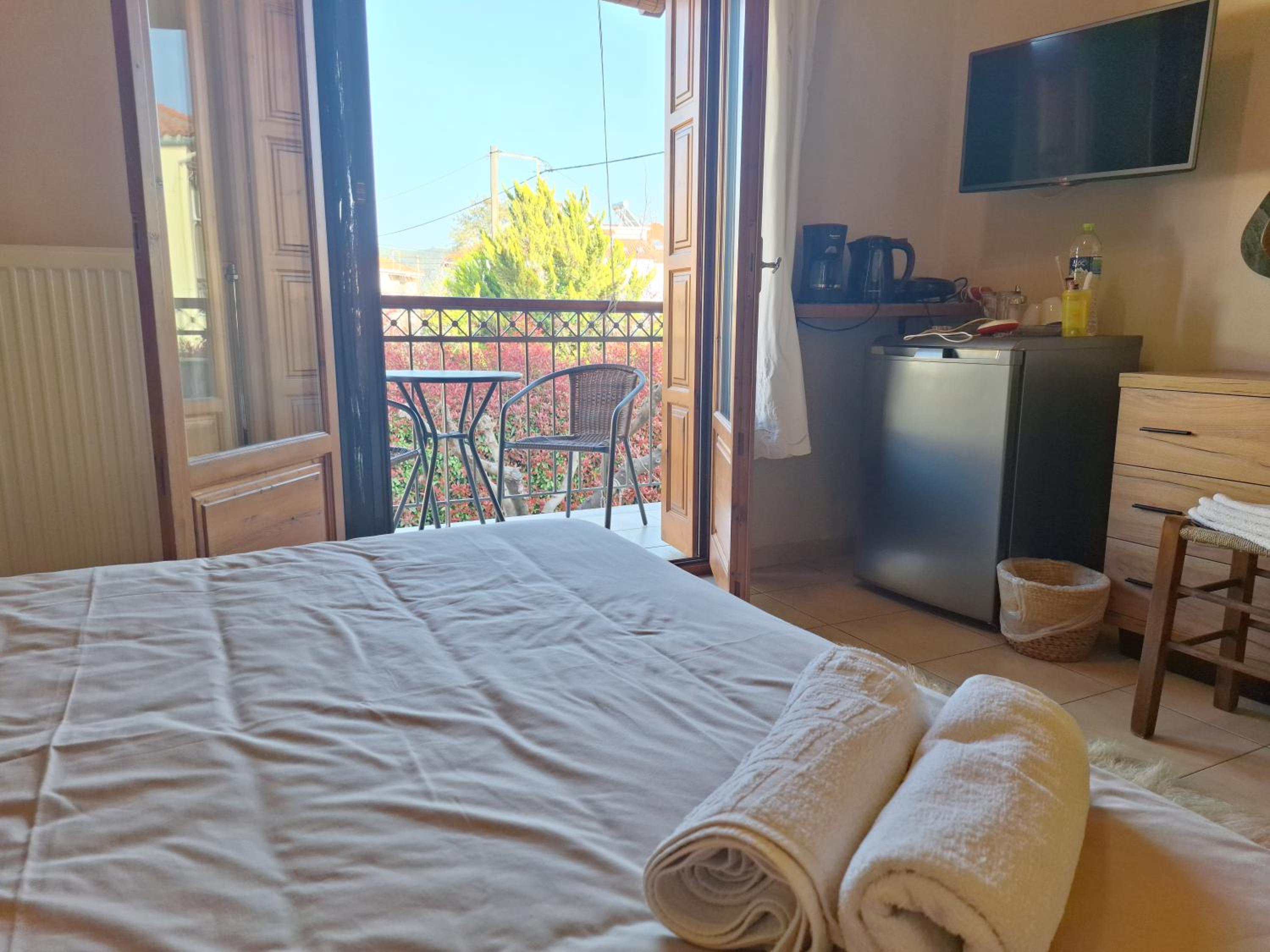 Double Room with Garden View - Photo 4