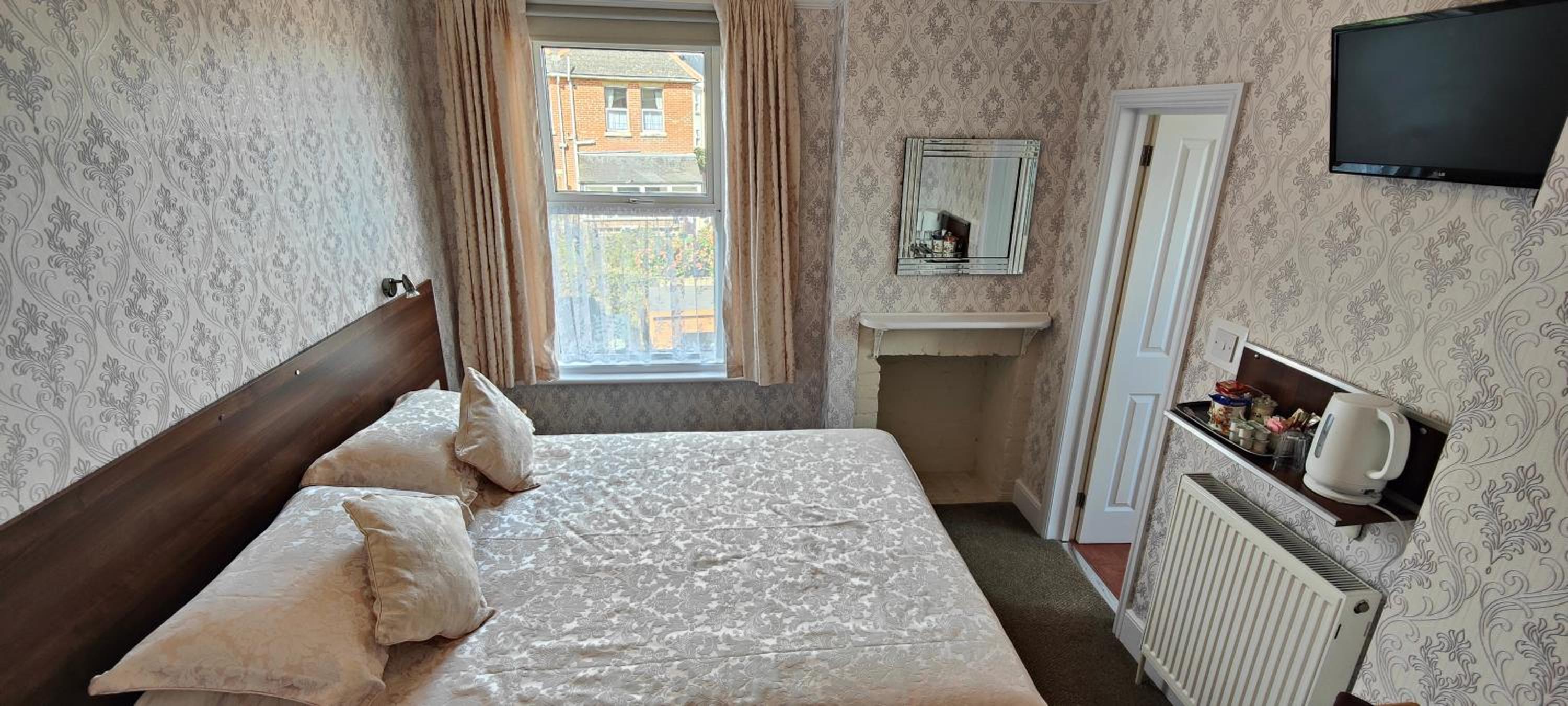 Deluxe Double Room photo 3