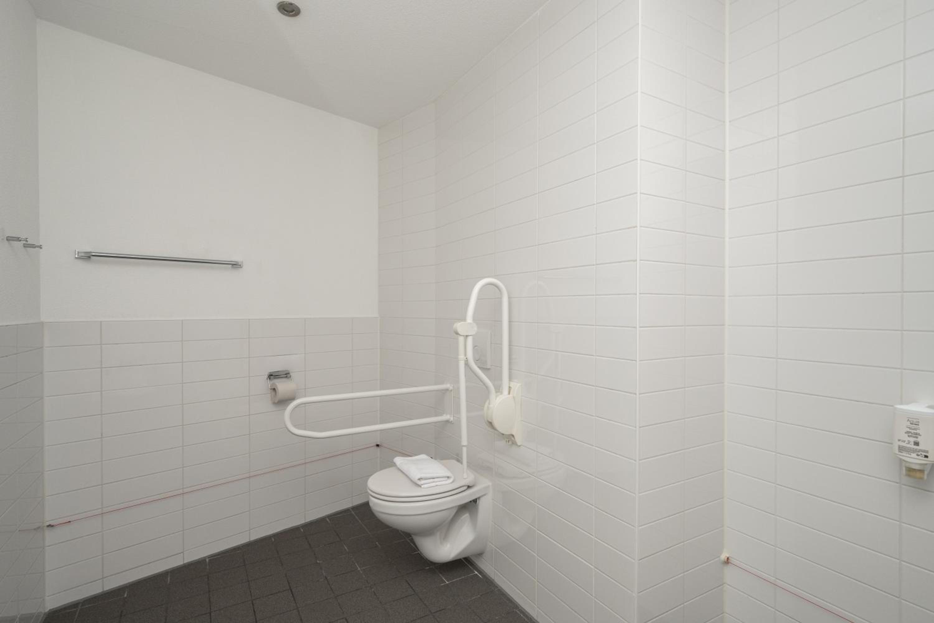 Superior Double Room - Disability Access photo 2
