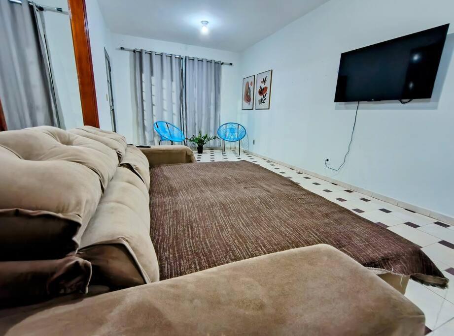 Four-Bedroom House photo 2