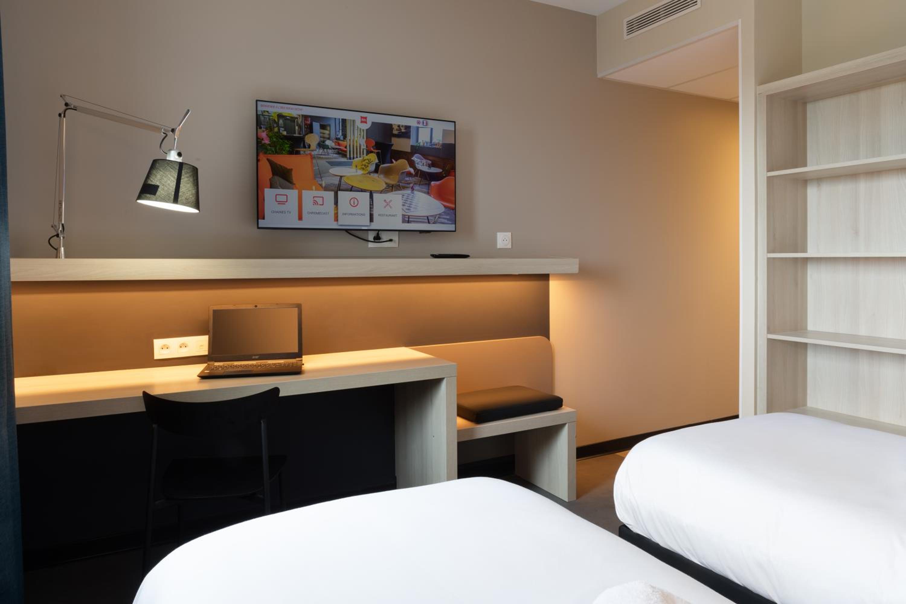 Standard Twin Room