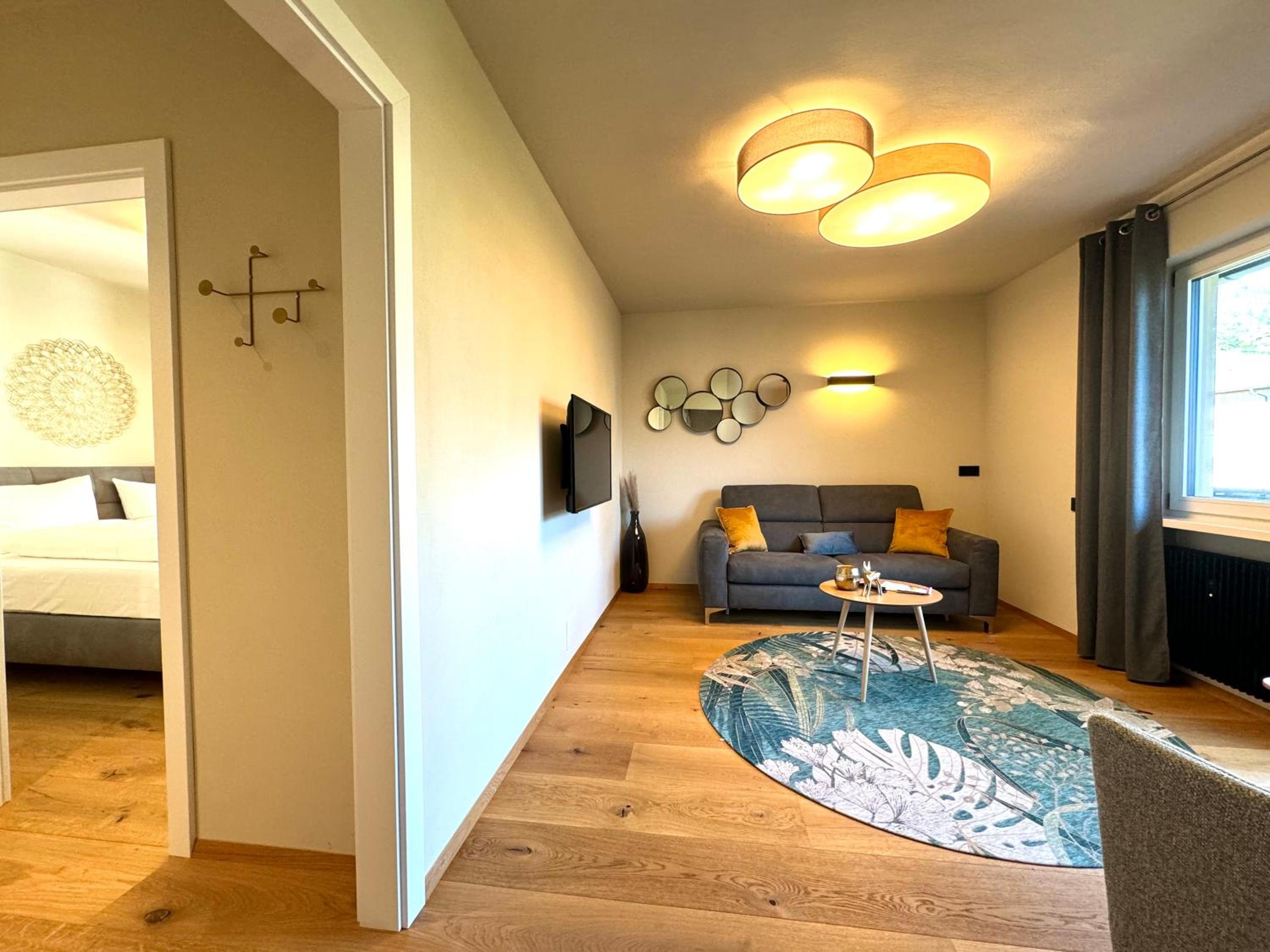 One-Bedroom Apartment photo 2