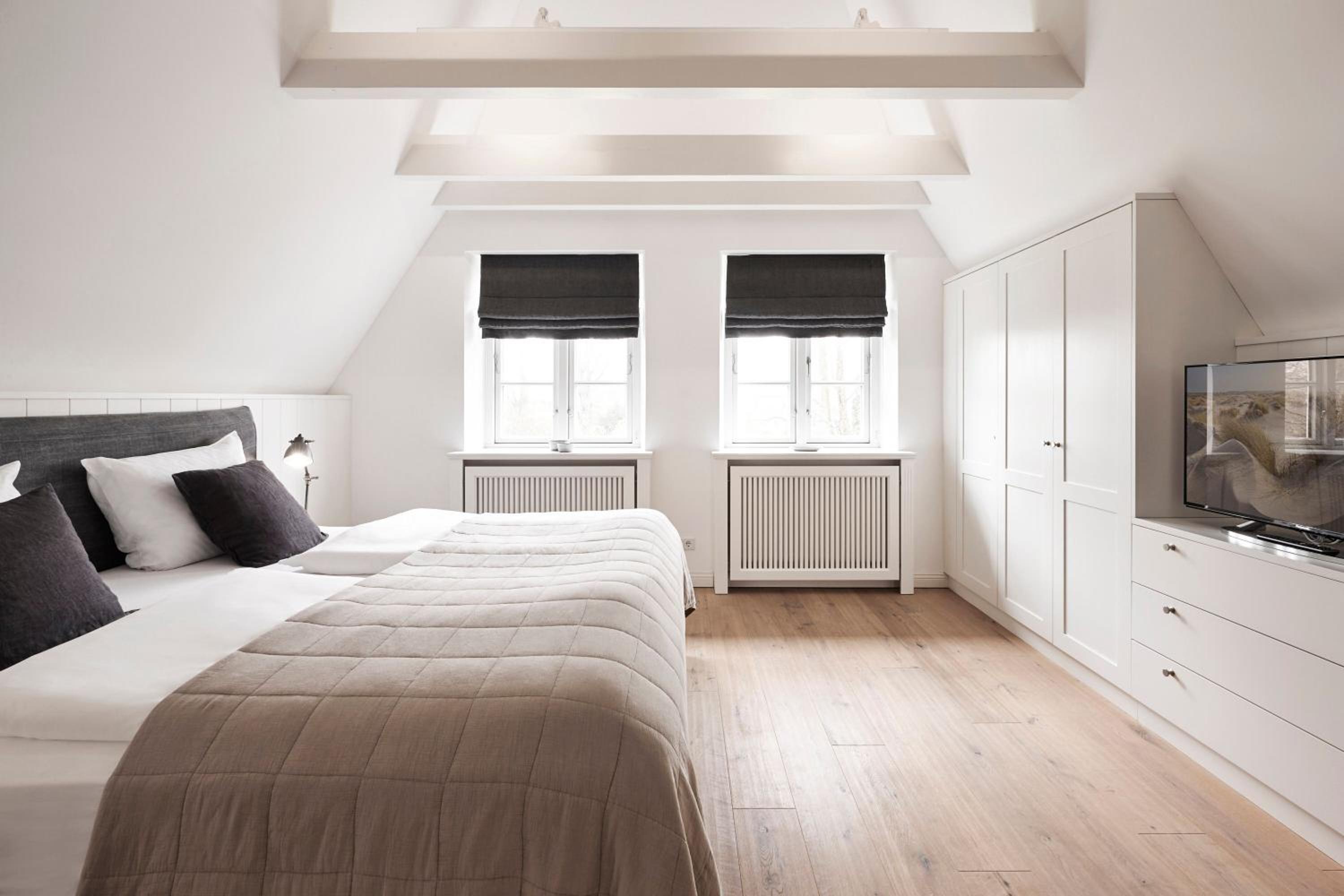 Four-Bedroom House photo 1