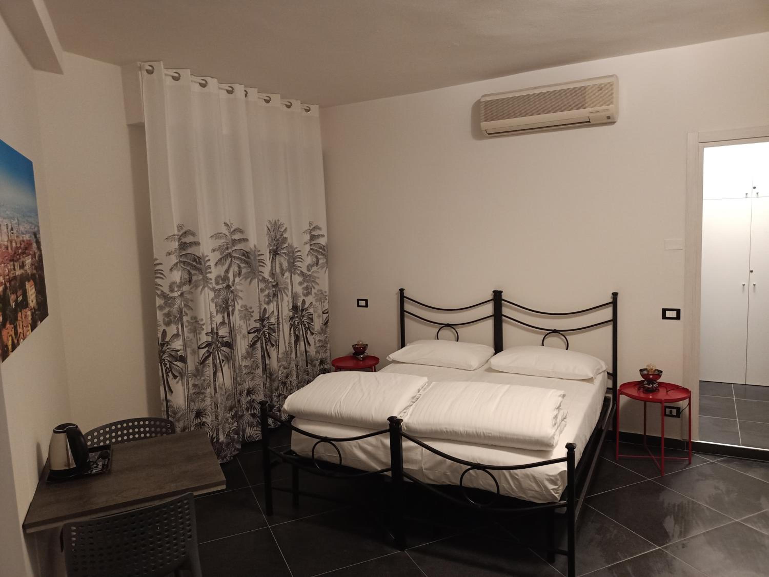 Double or Twin Room with Private Bathroom