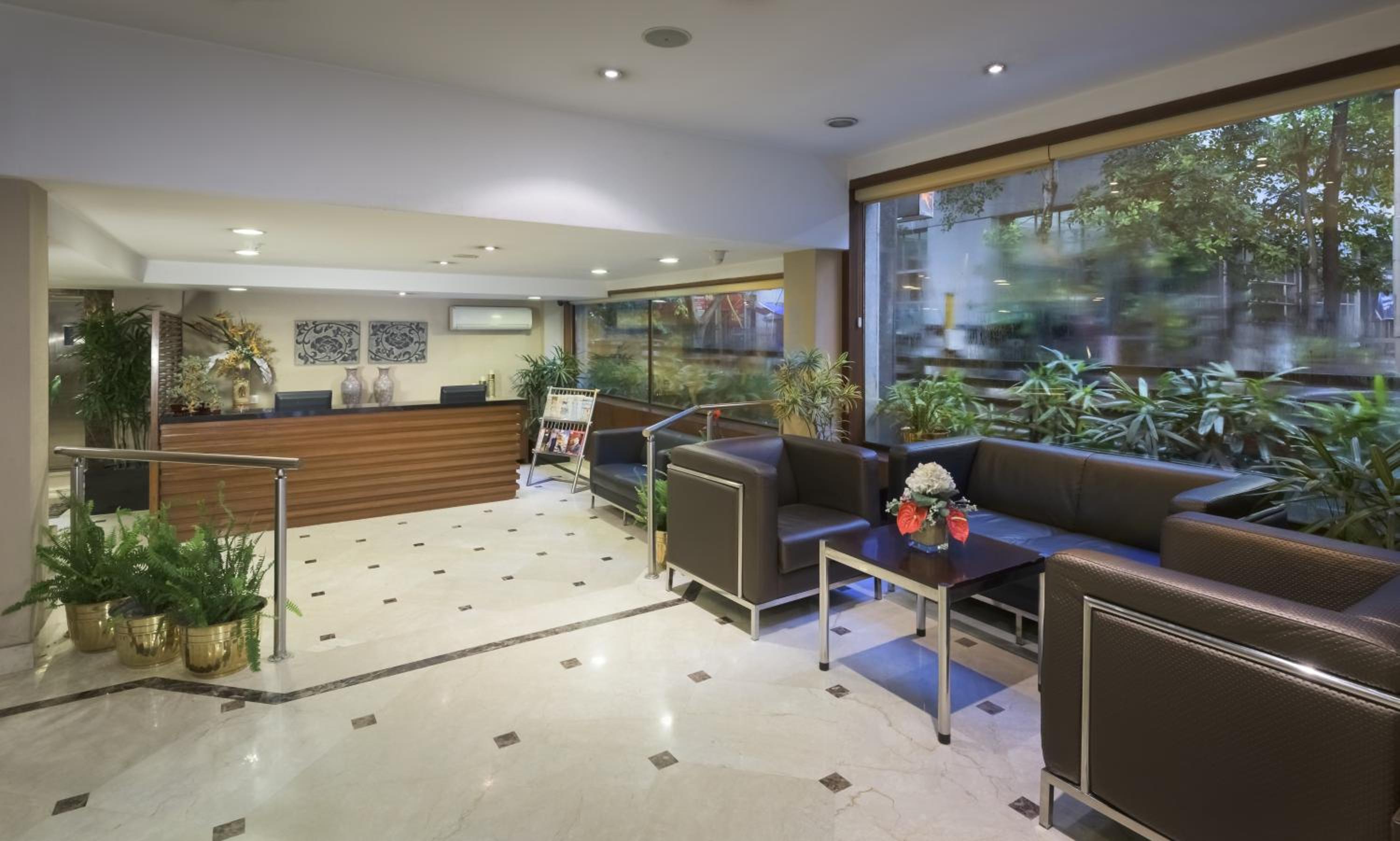 Deluxe Double or Twin Room - Photo 15