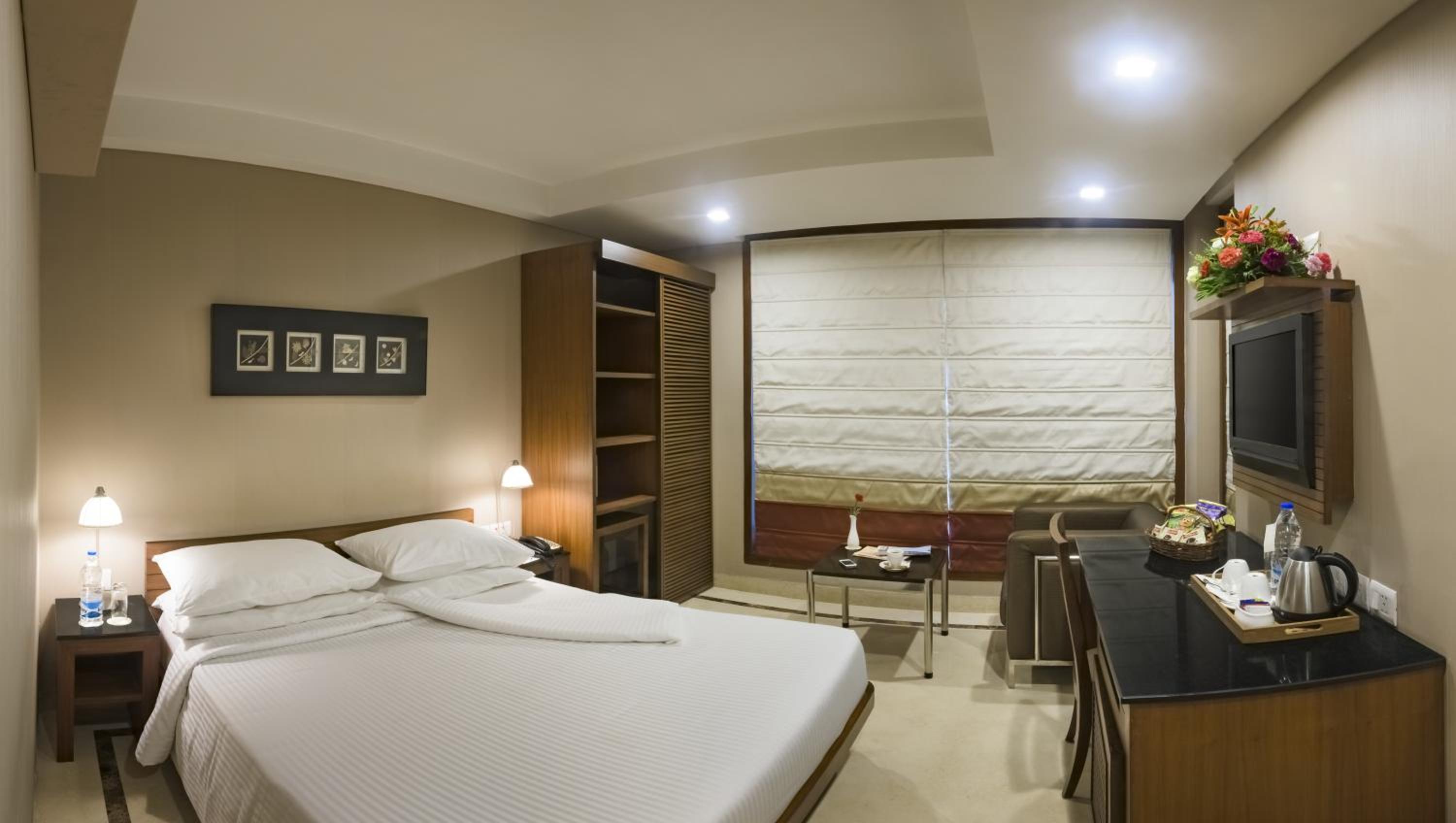 Deluxe Double or Twin Room - Photo 8