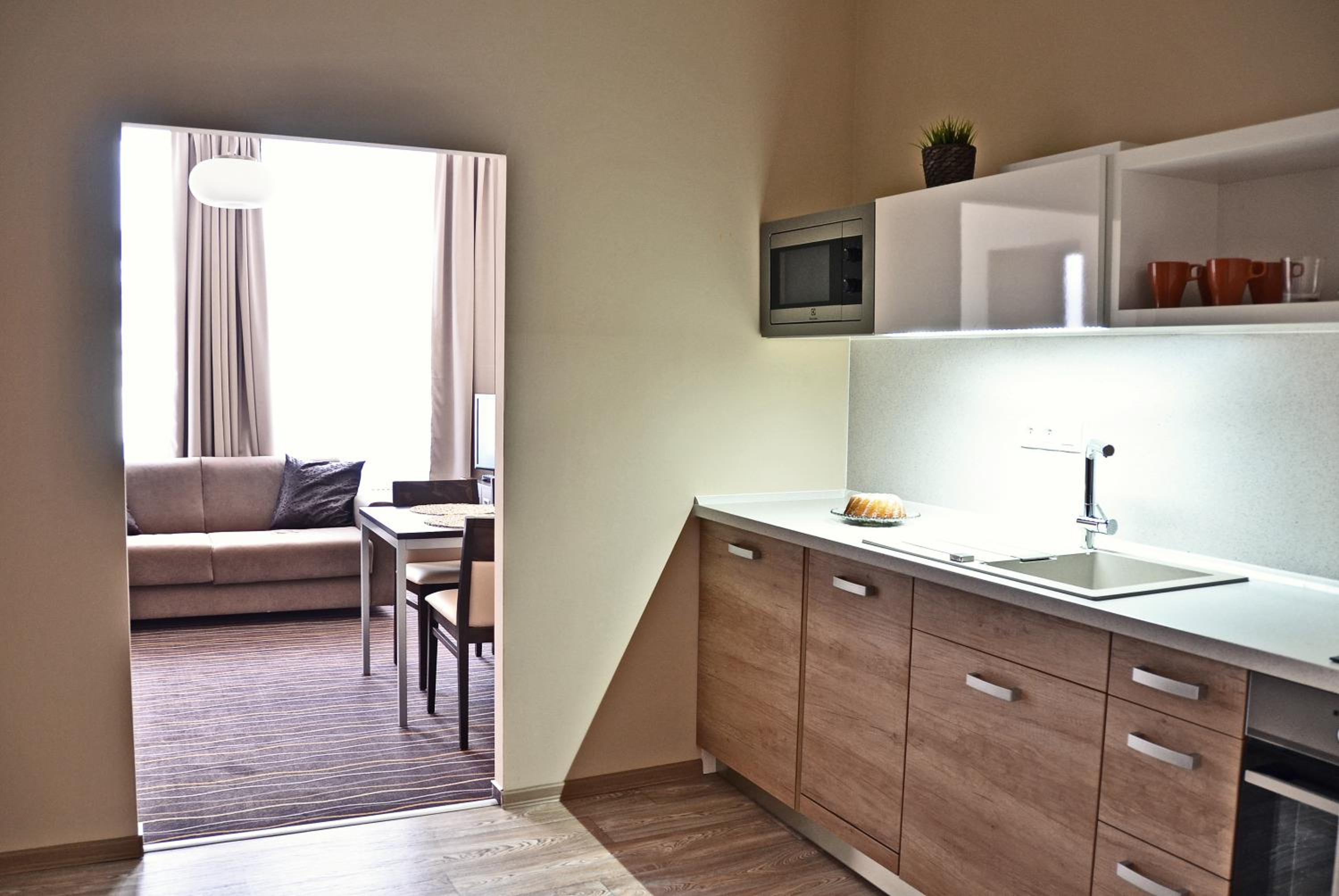 One-Bedroom Suite With Sofa Bed photo 3