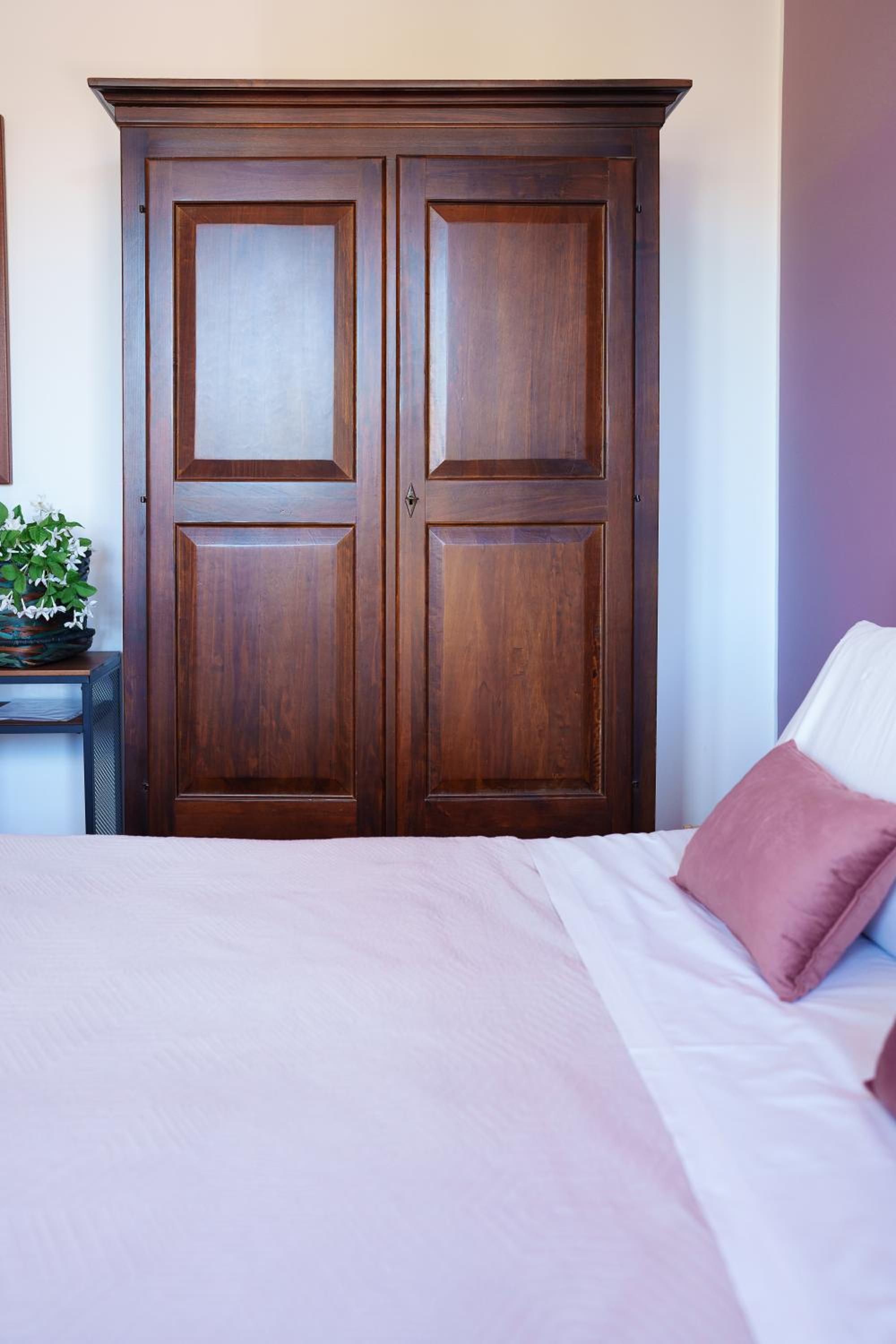 Standard Double or Twin Room - Photo 7