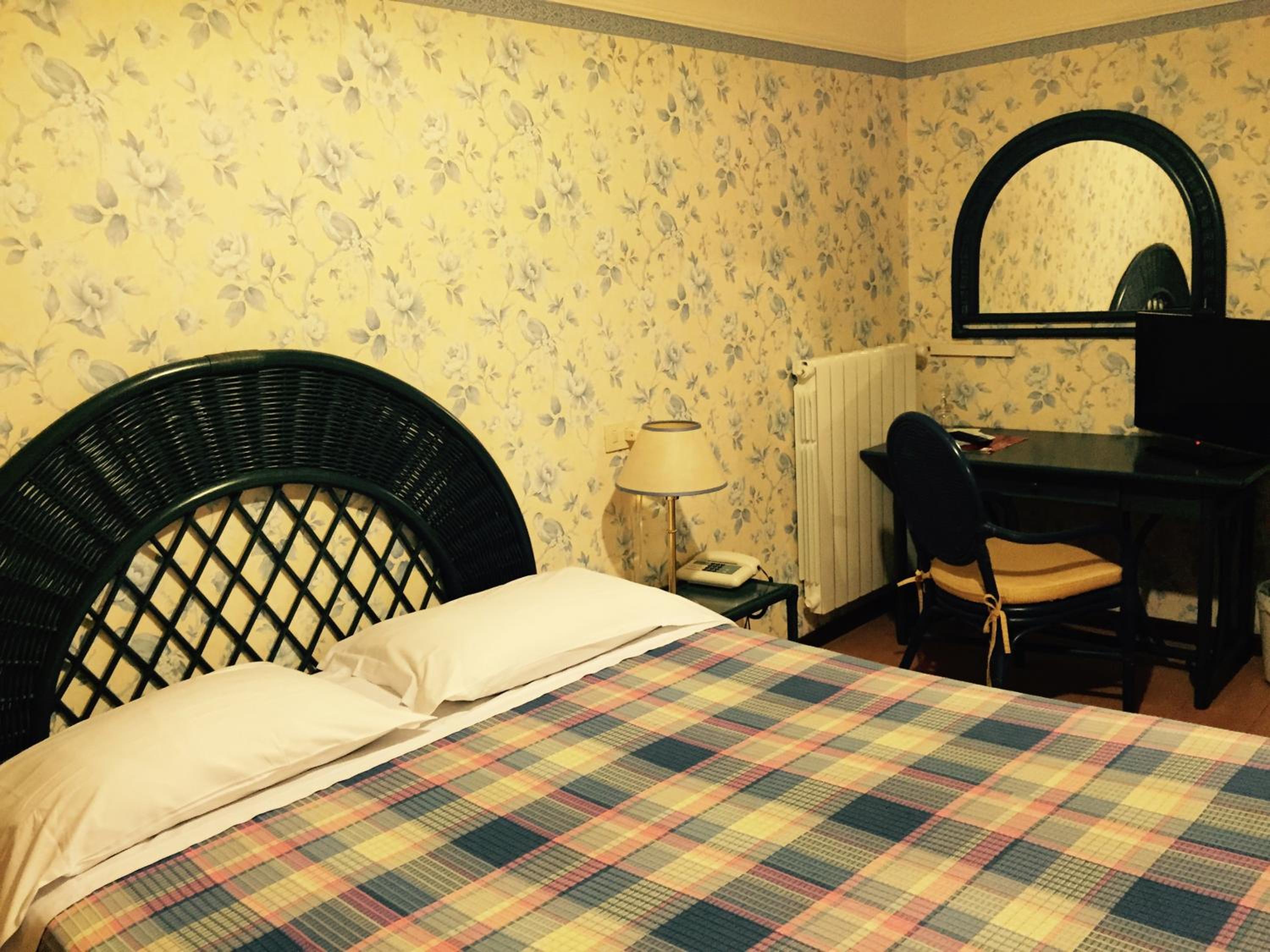 Single Room photo 3