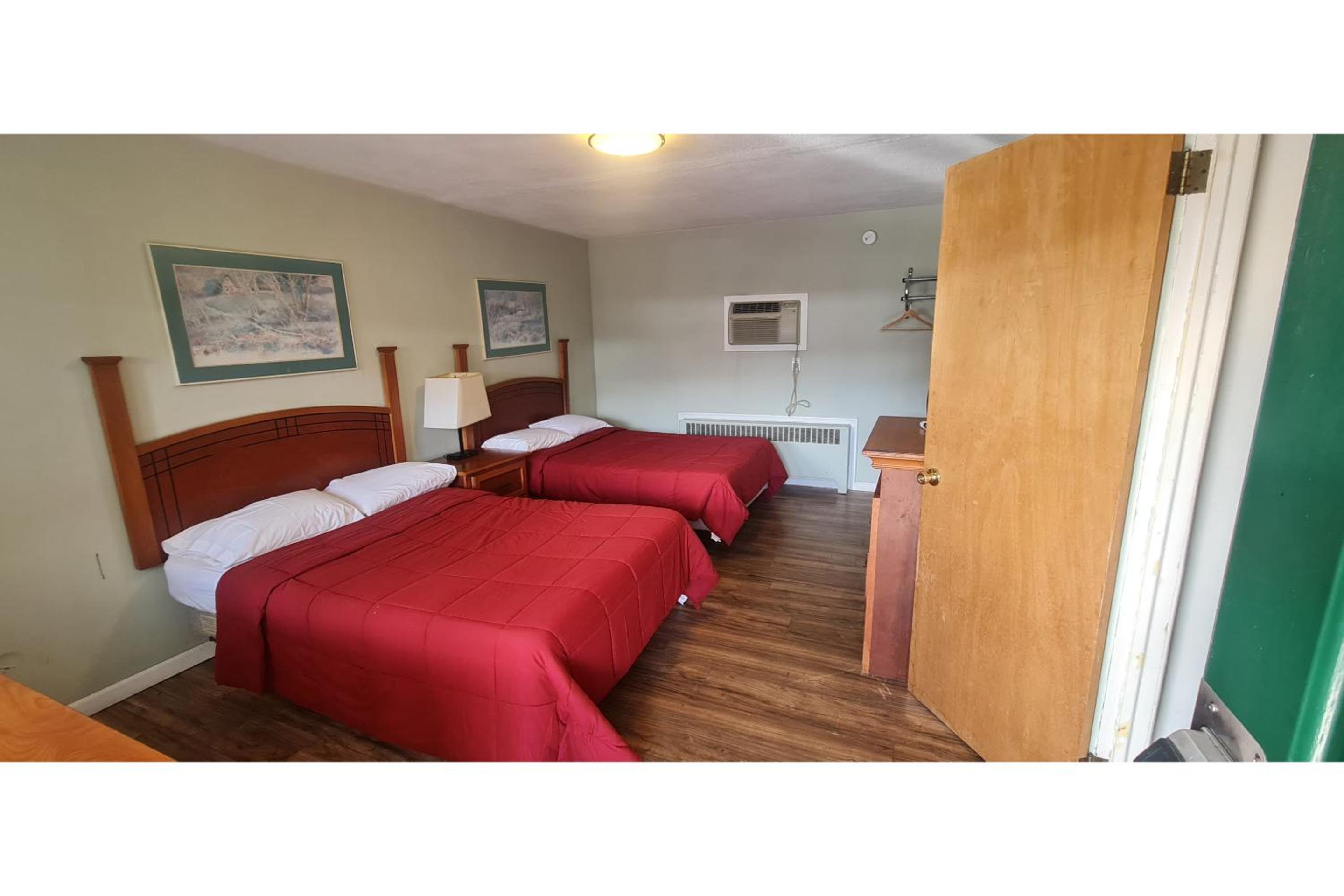 2 Queen Beds Non-Smoking - Photo 3