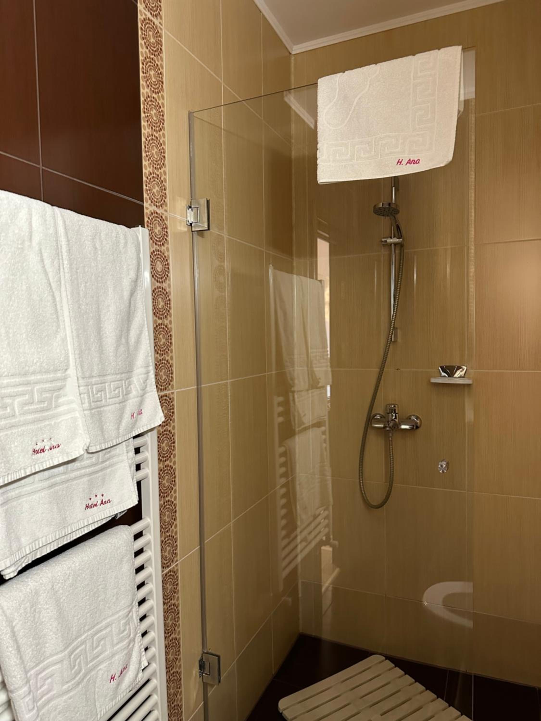 Double or Twin Room - Photo 19
