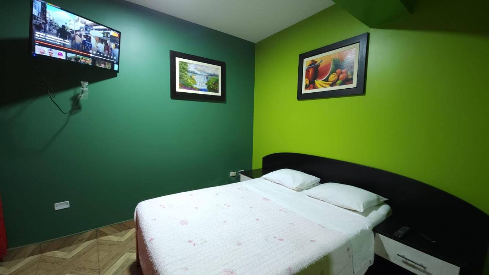Double Room With Private Bathroom photo 3