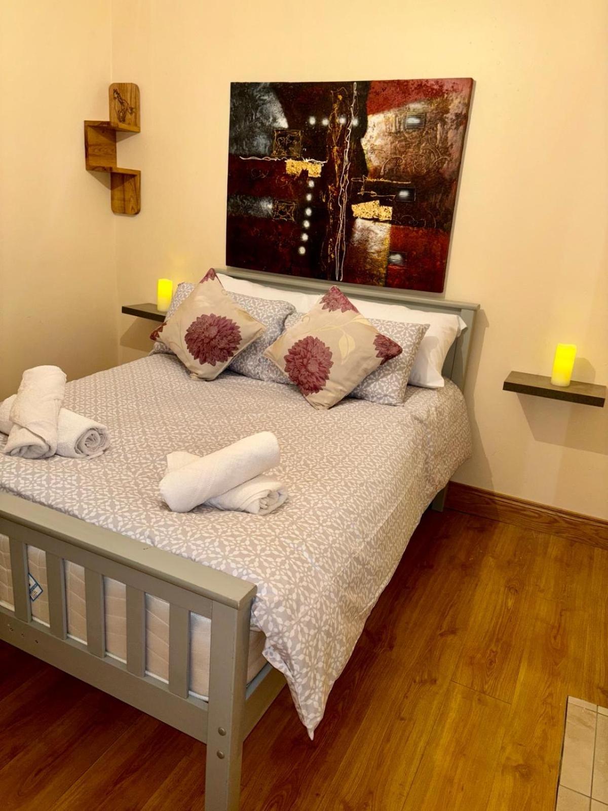 Double Room with Private Bathroom photo 2