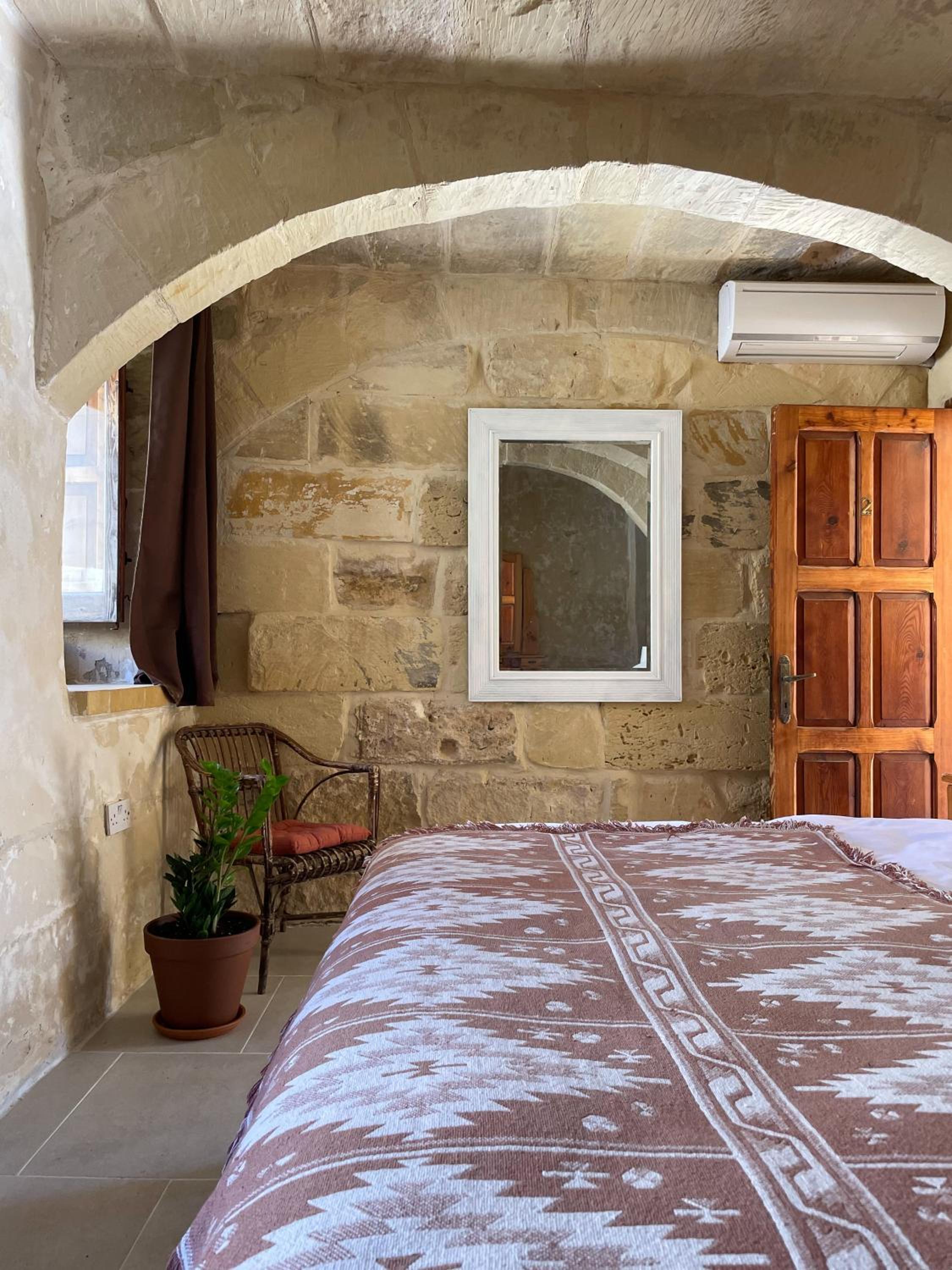 Double Room with Private Bathroom photo 1