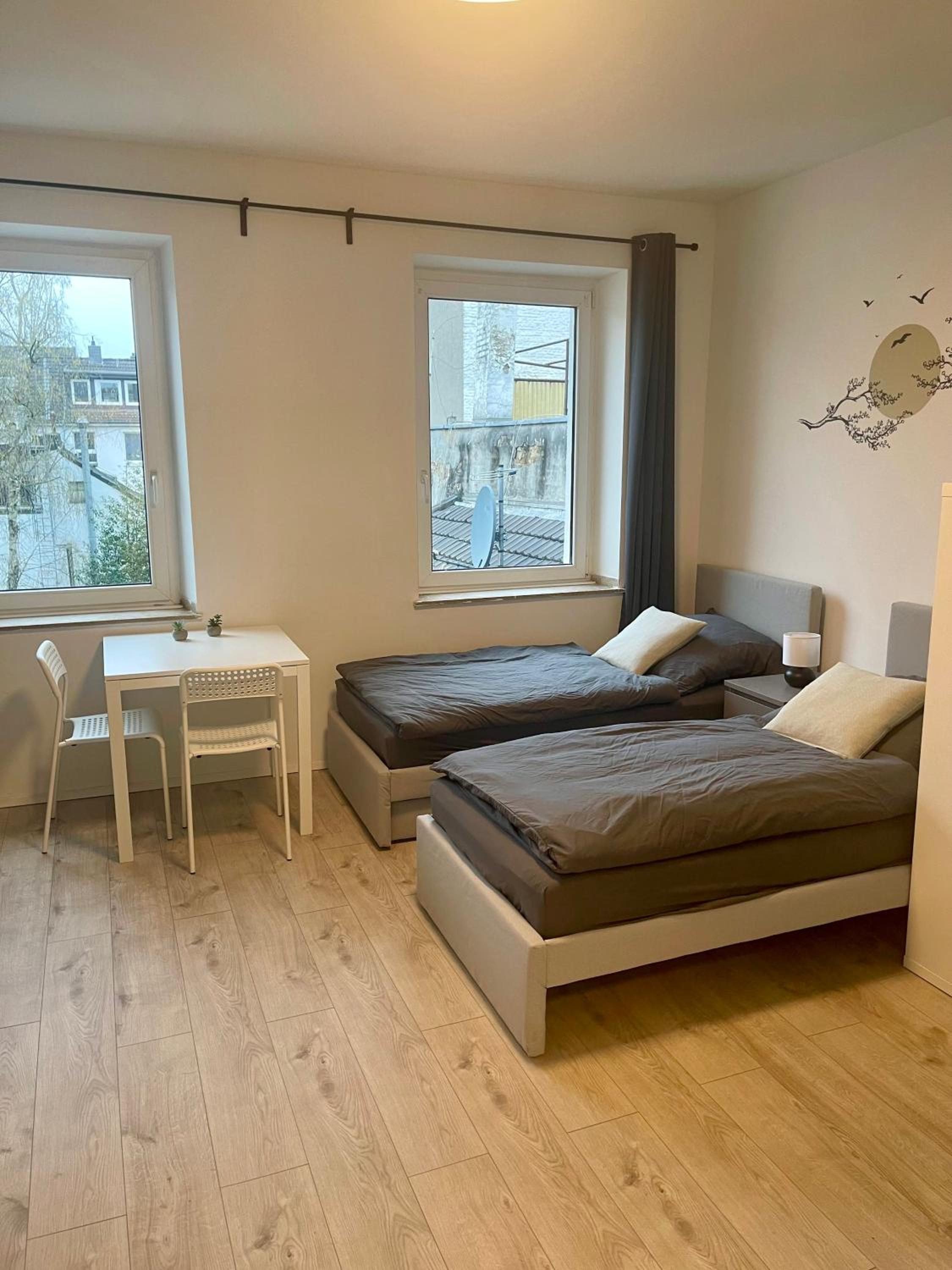 One-Bedroom Apartment photo 1