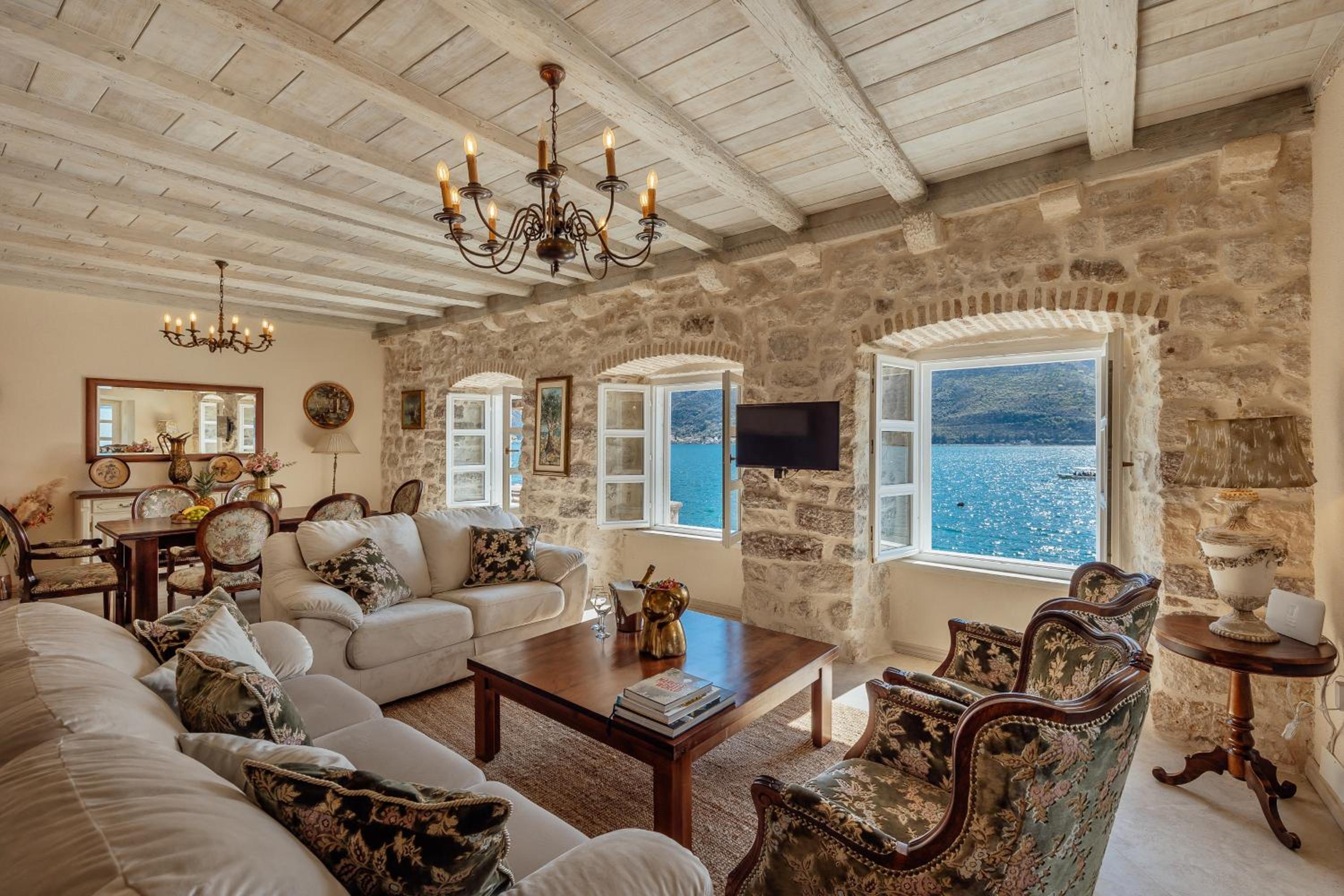 Apartment with Sea View