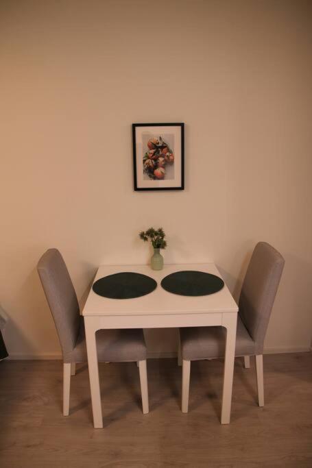 One-Bedroom Apartment photo 3