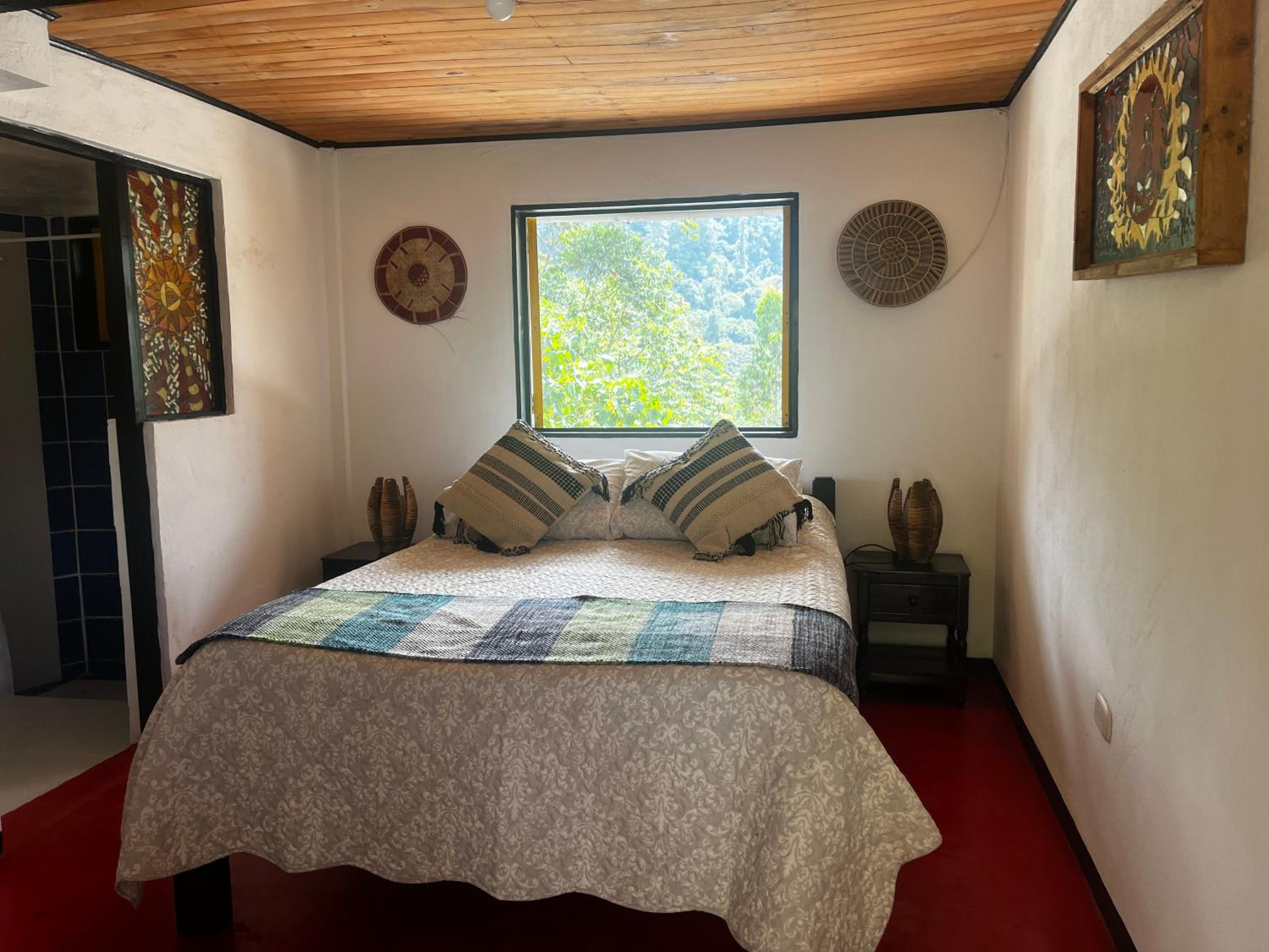 Deluxe Queen Room photo 3