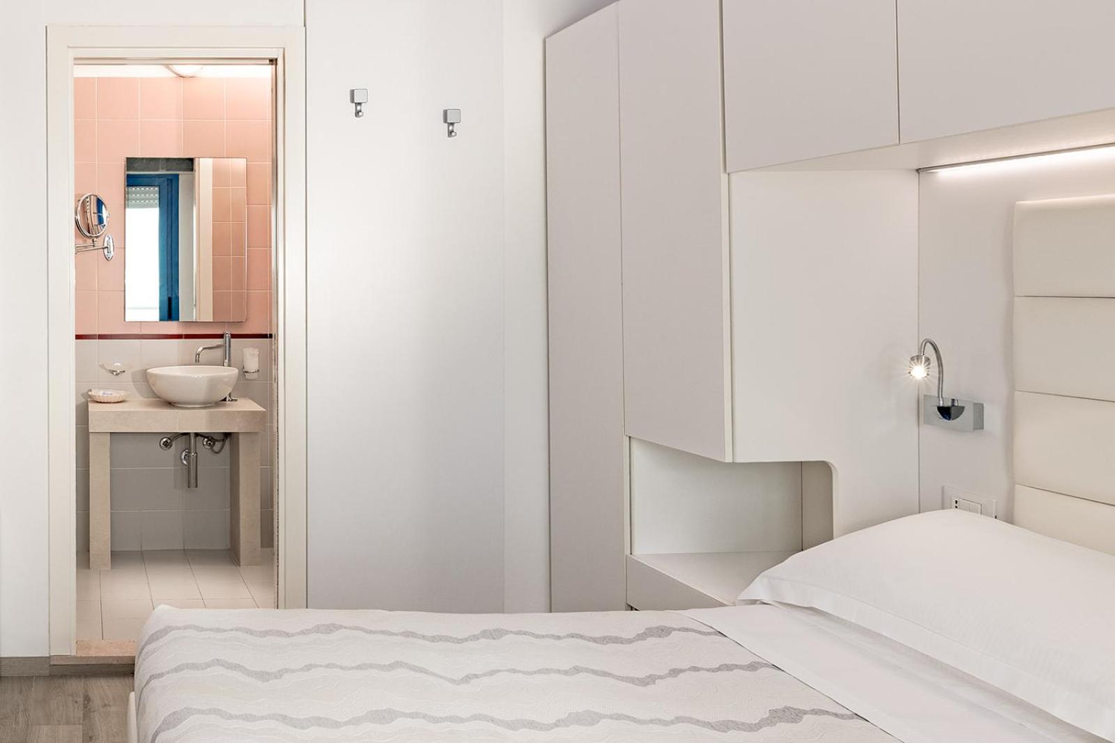 Triple Room with Sea View photo 2