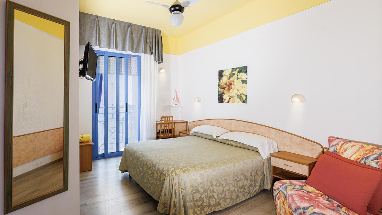 Economy Double Room photo 1