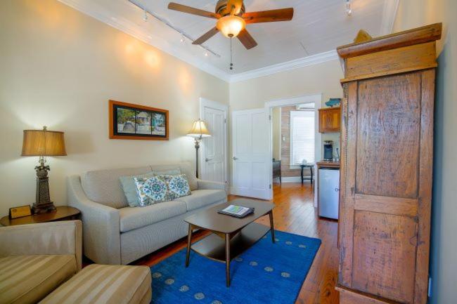 King Room (Amelia Suite) - Photo 3