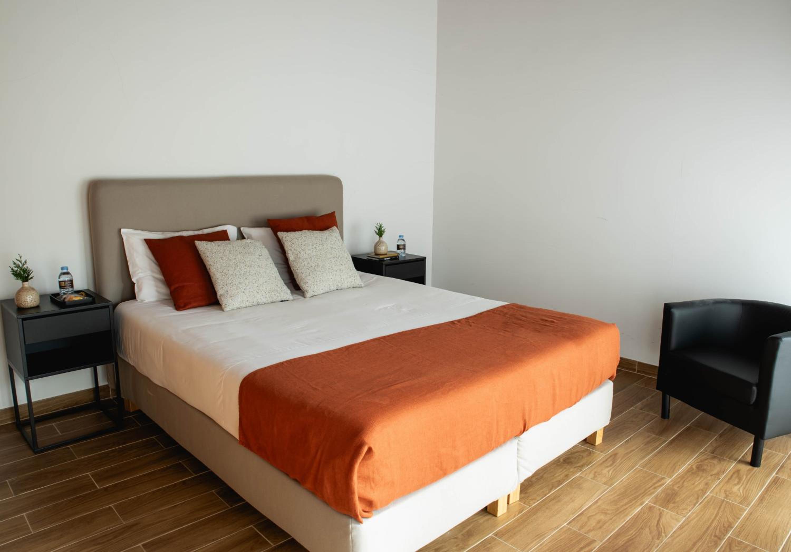 Deluxe Room - Photo 1