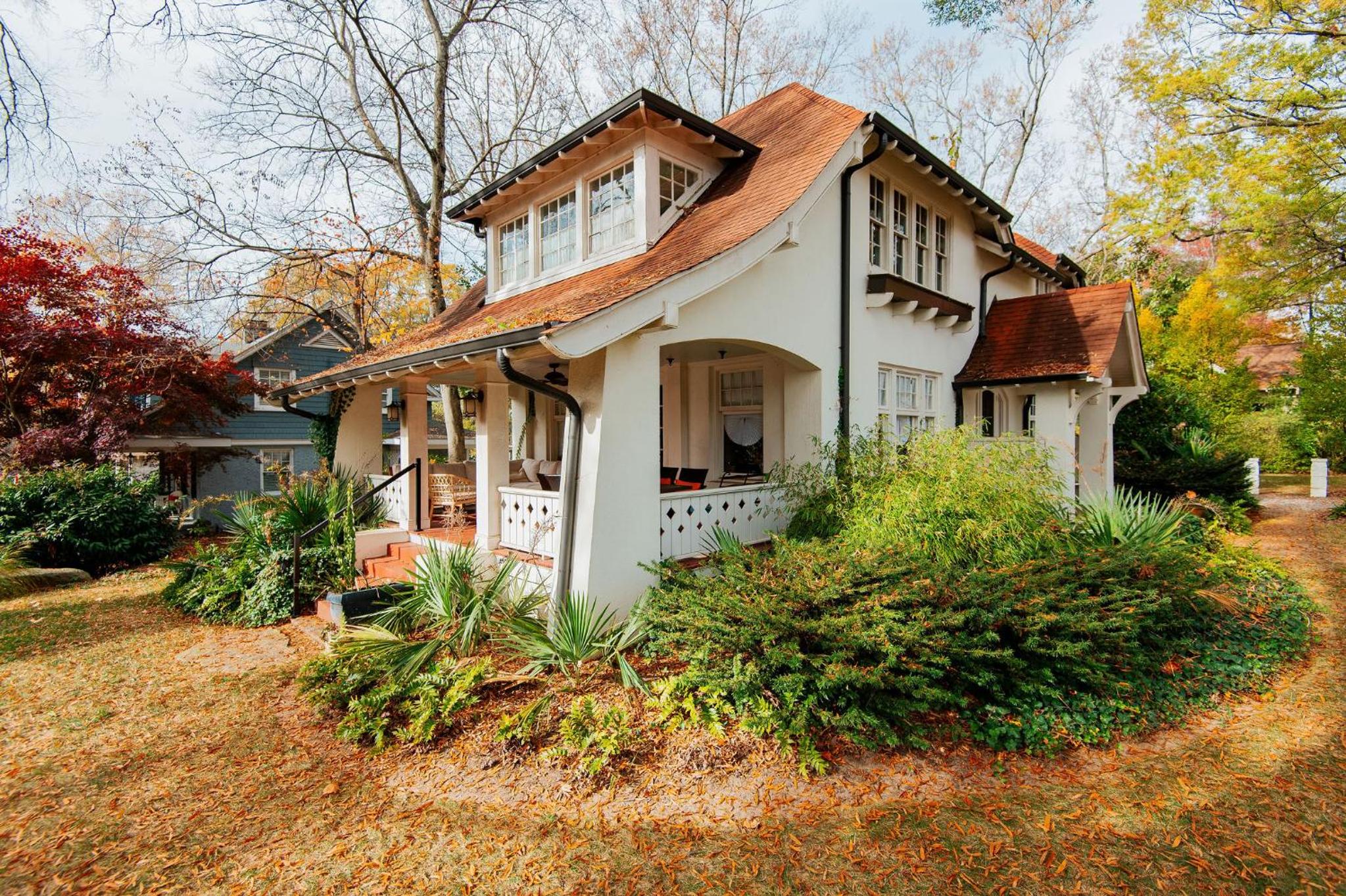 Four-Bedroom House photo 3