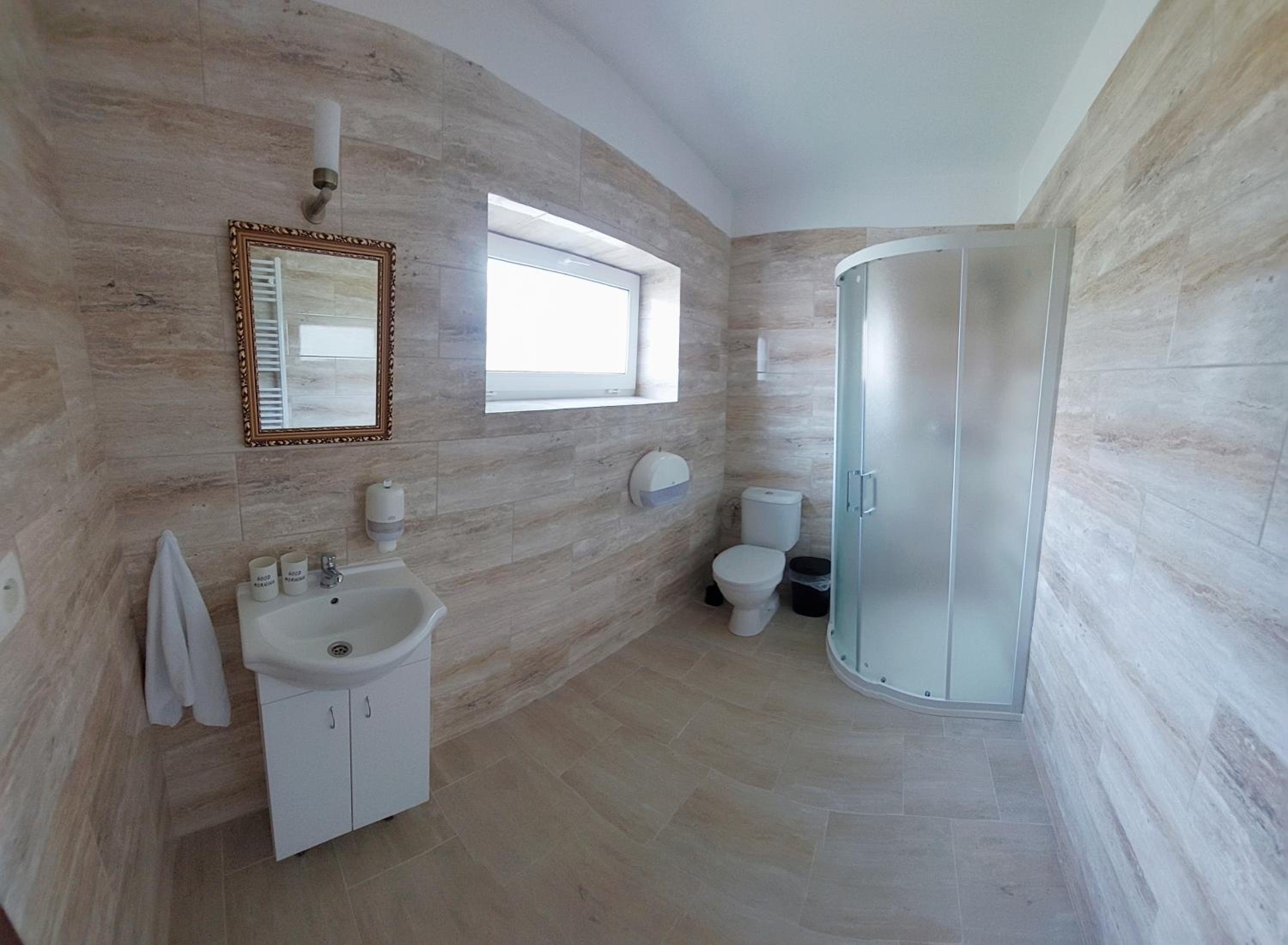 Standard Twin Room photo 2
