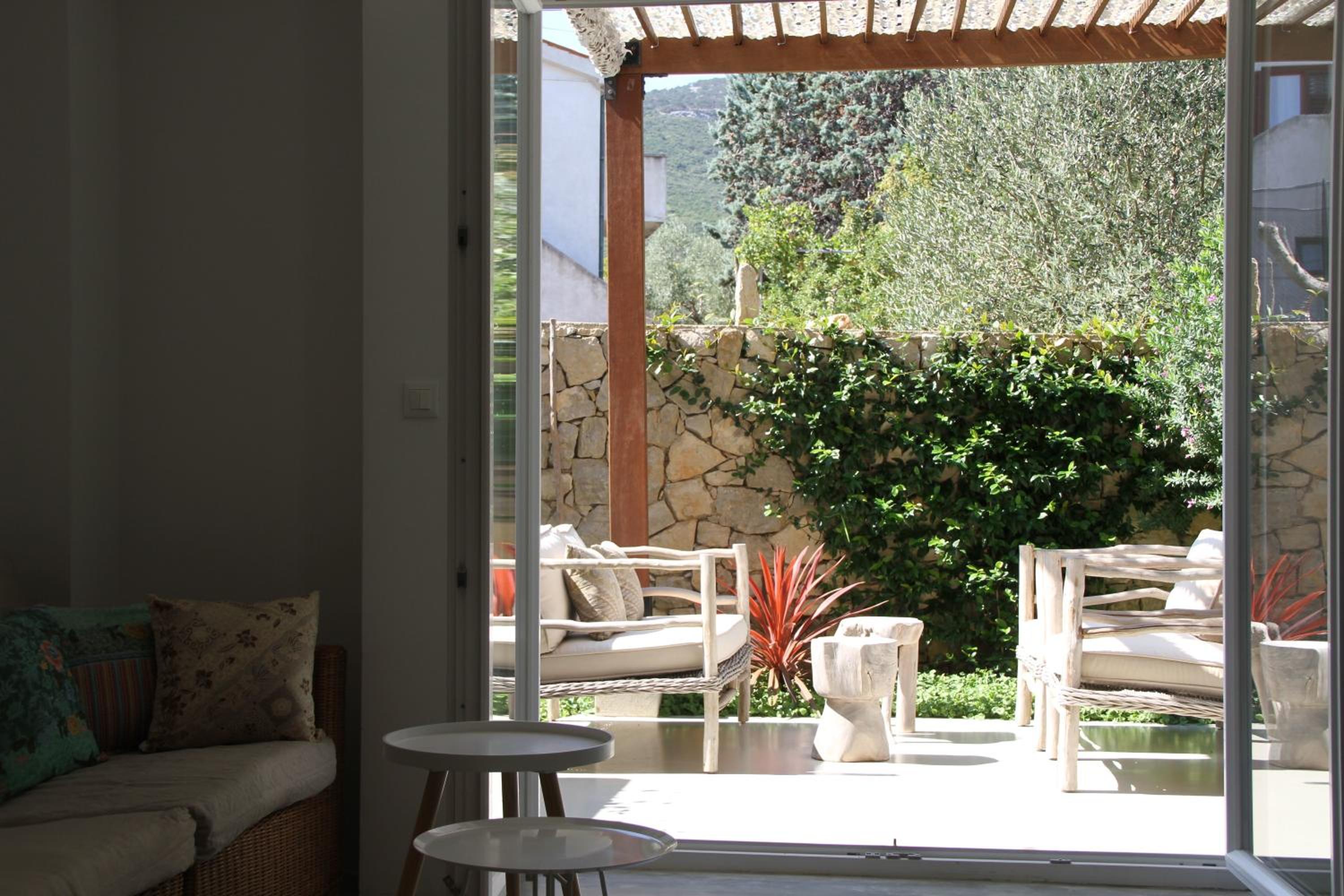 Two-Bedroom Apartment with Terrace (4 Adults) - Photo 6