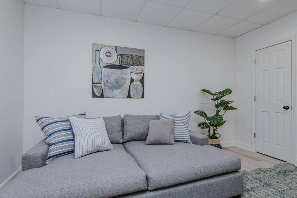 Seven-Bedroom House photo 1