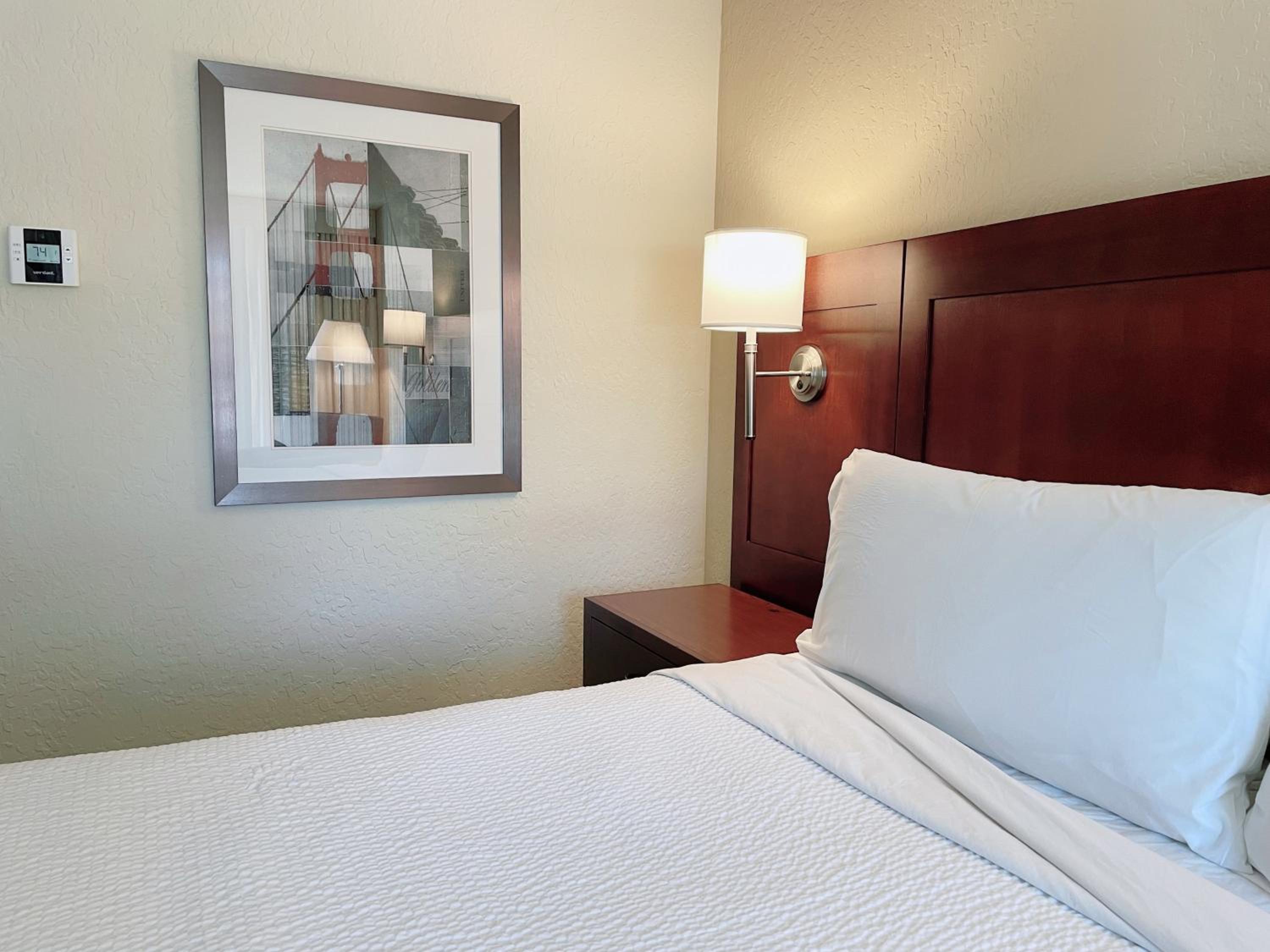 Guest Room, 1 King - Photo 4