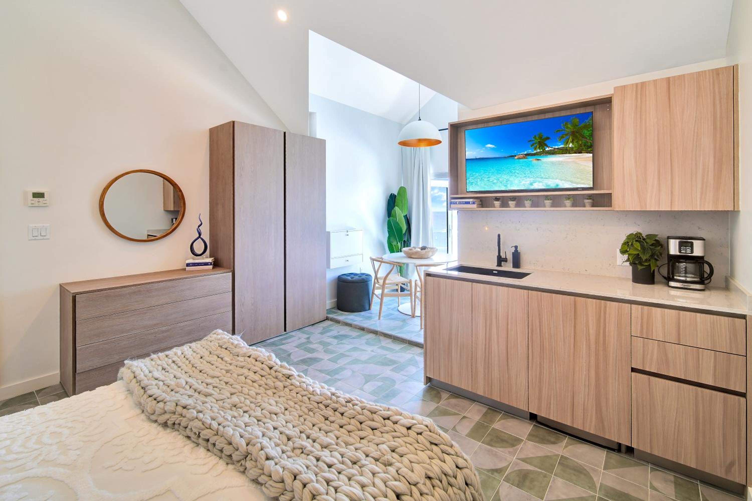 Queen Room with Sea View