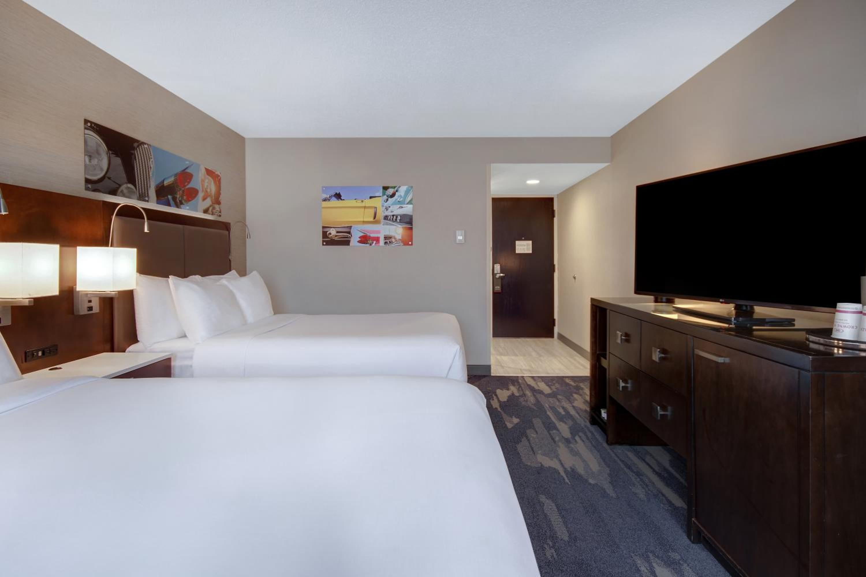 Premium Double Room with Two Double Beds - Photo 6