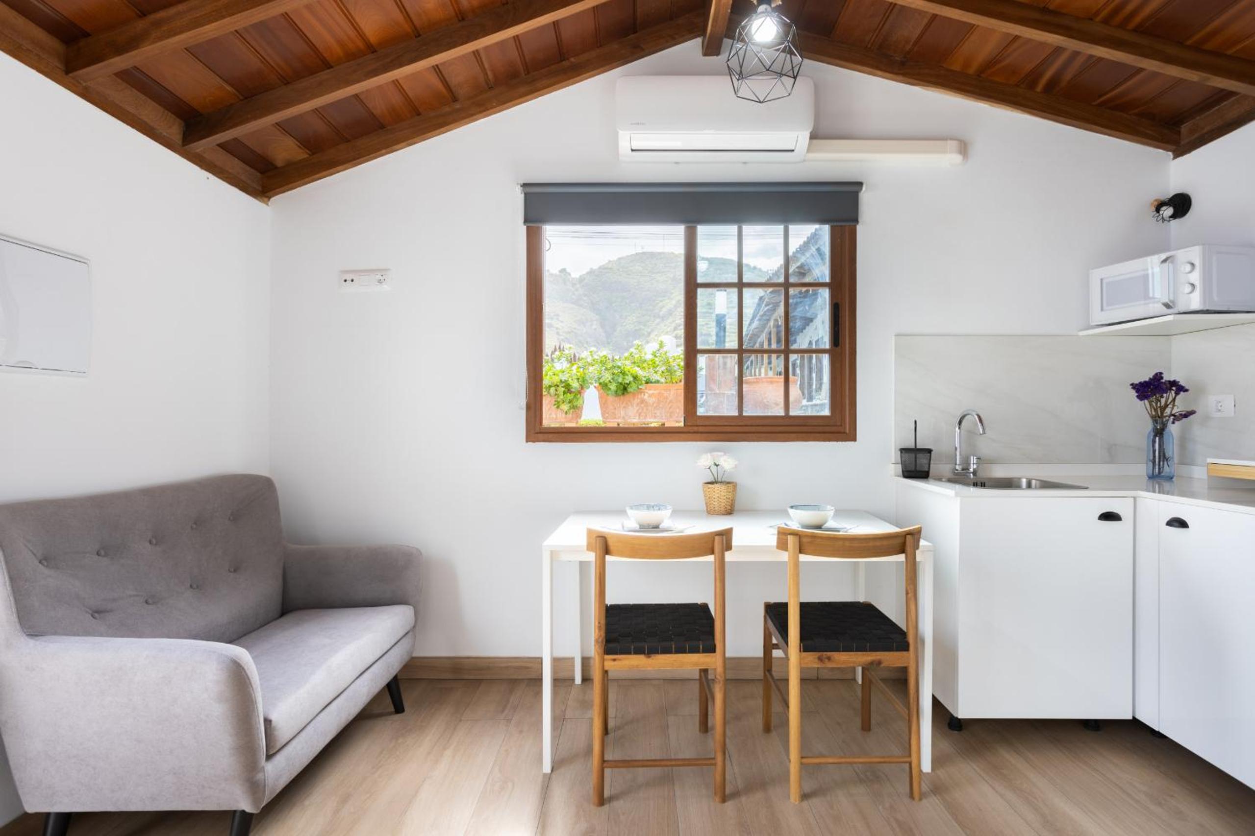 One-Bedroom House photo 2
