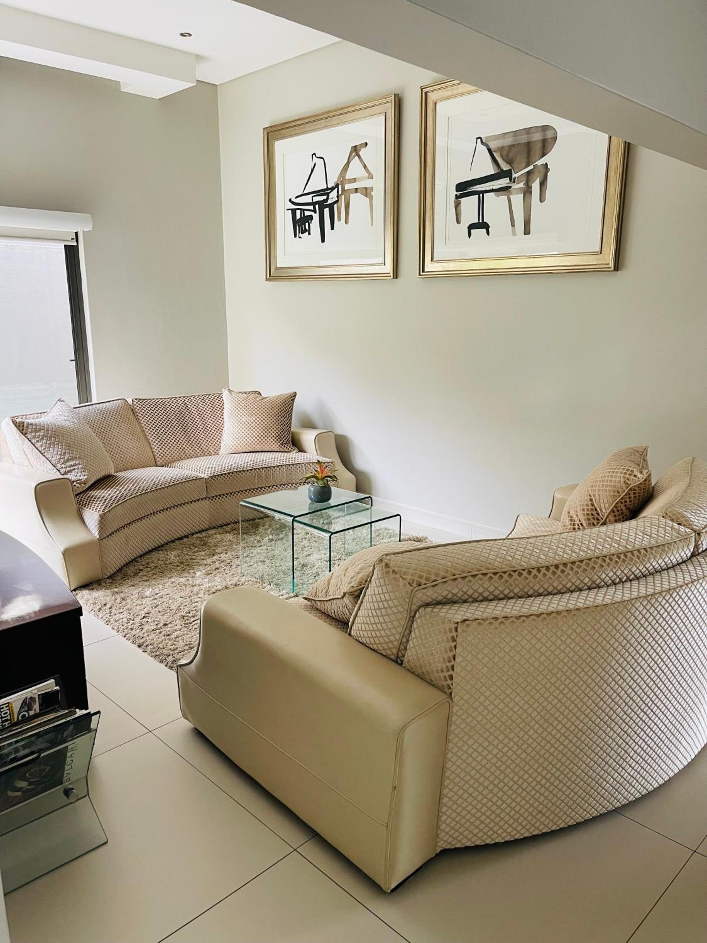 Four-Bedroom House photo 1