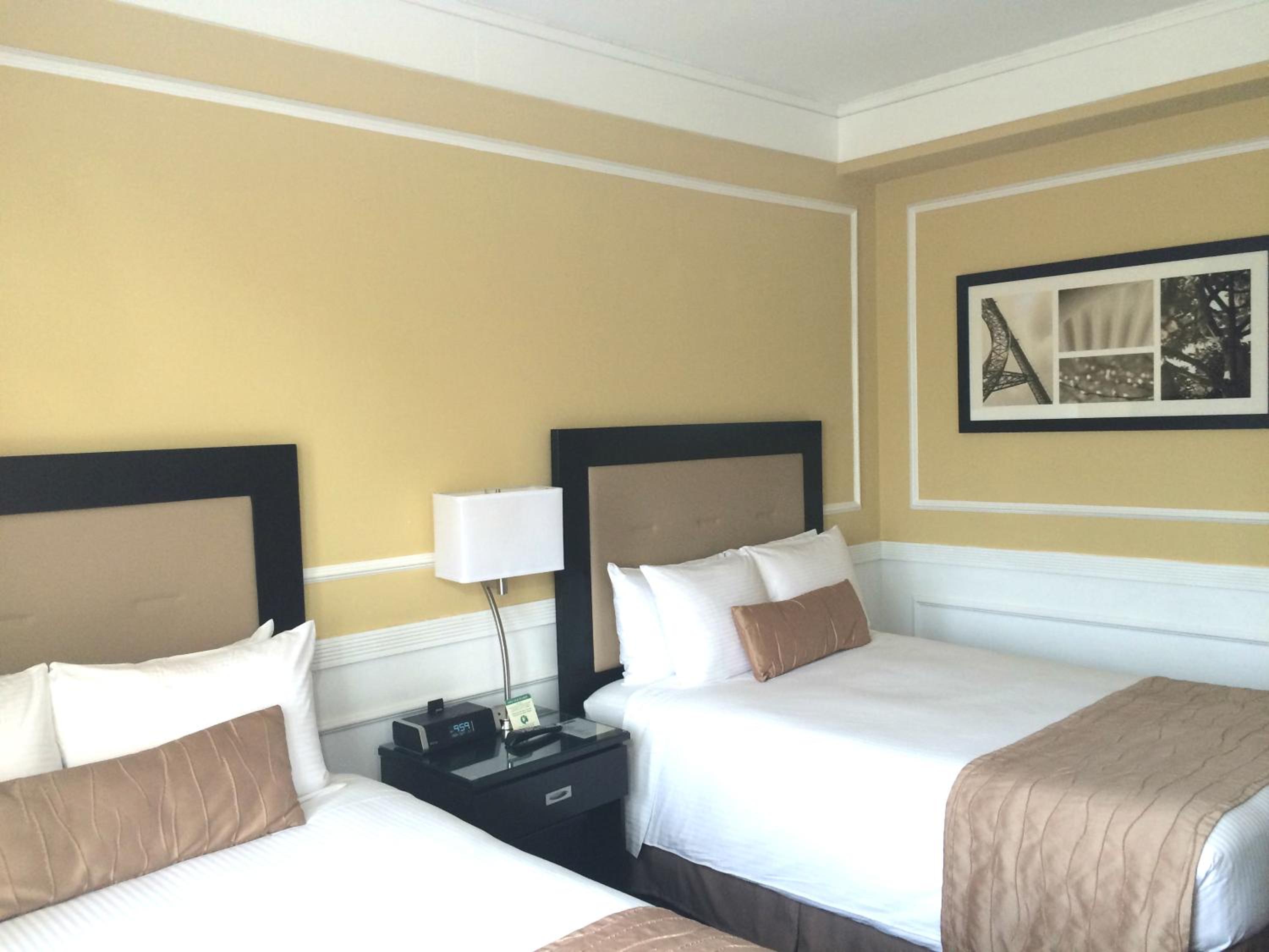 Superior Double Room with Two Double Beds - Photo 2