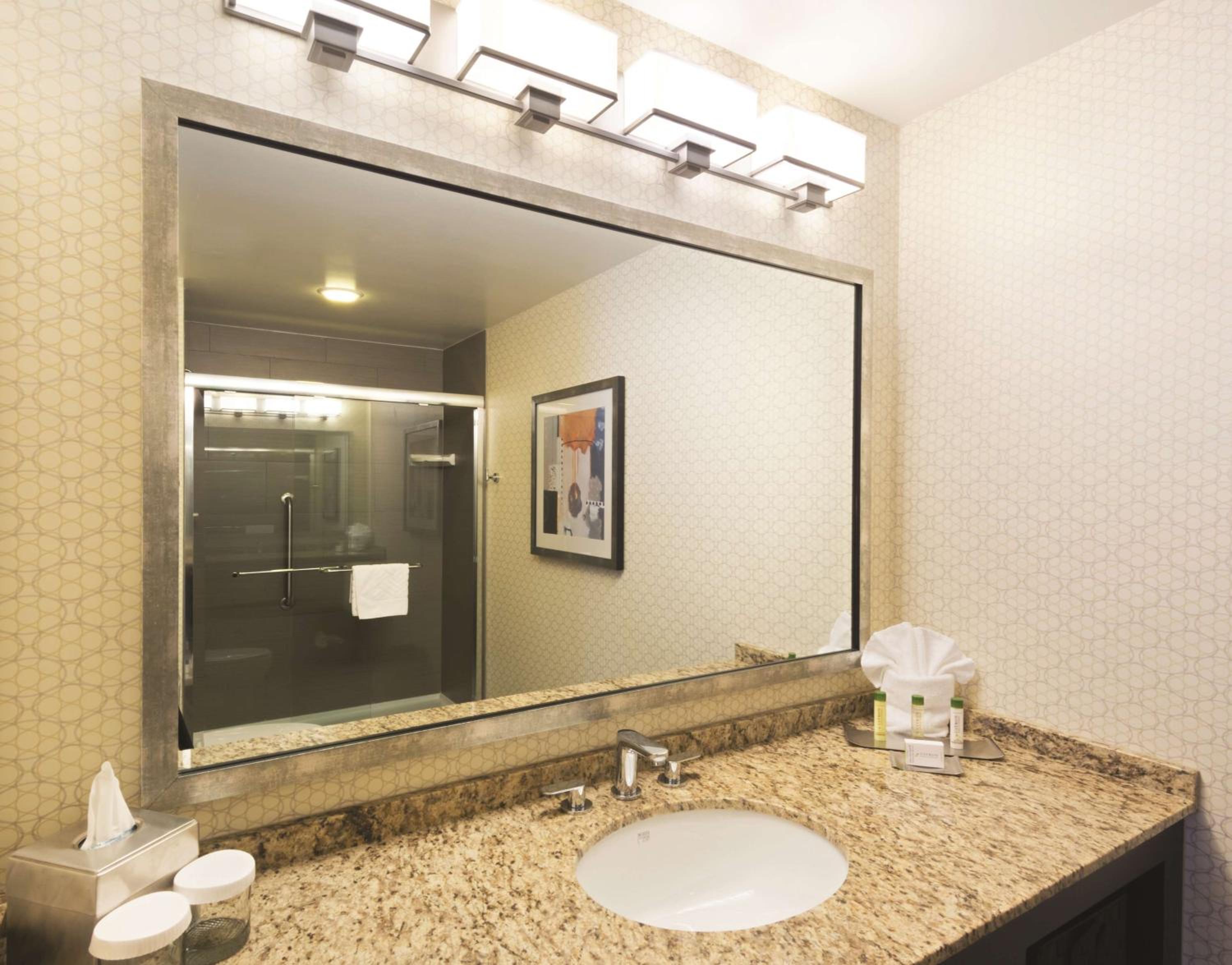 Penthouse Suite - Photo 9