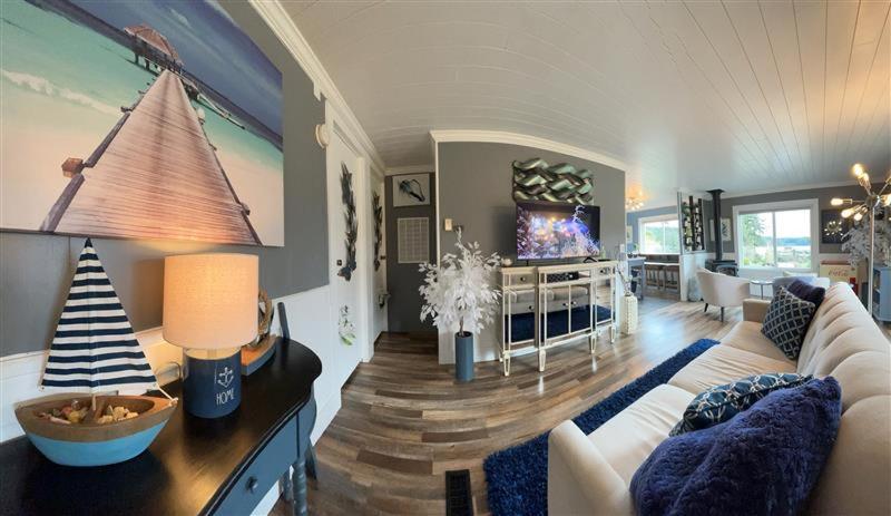 Two-Bedroom House photo 1