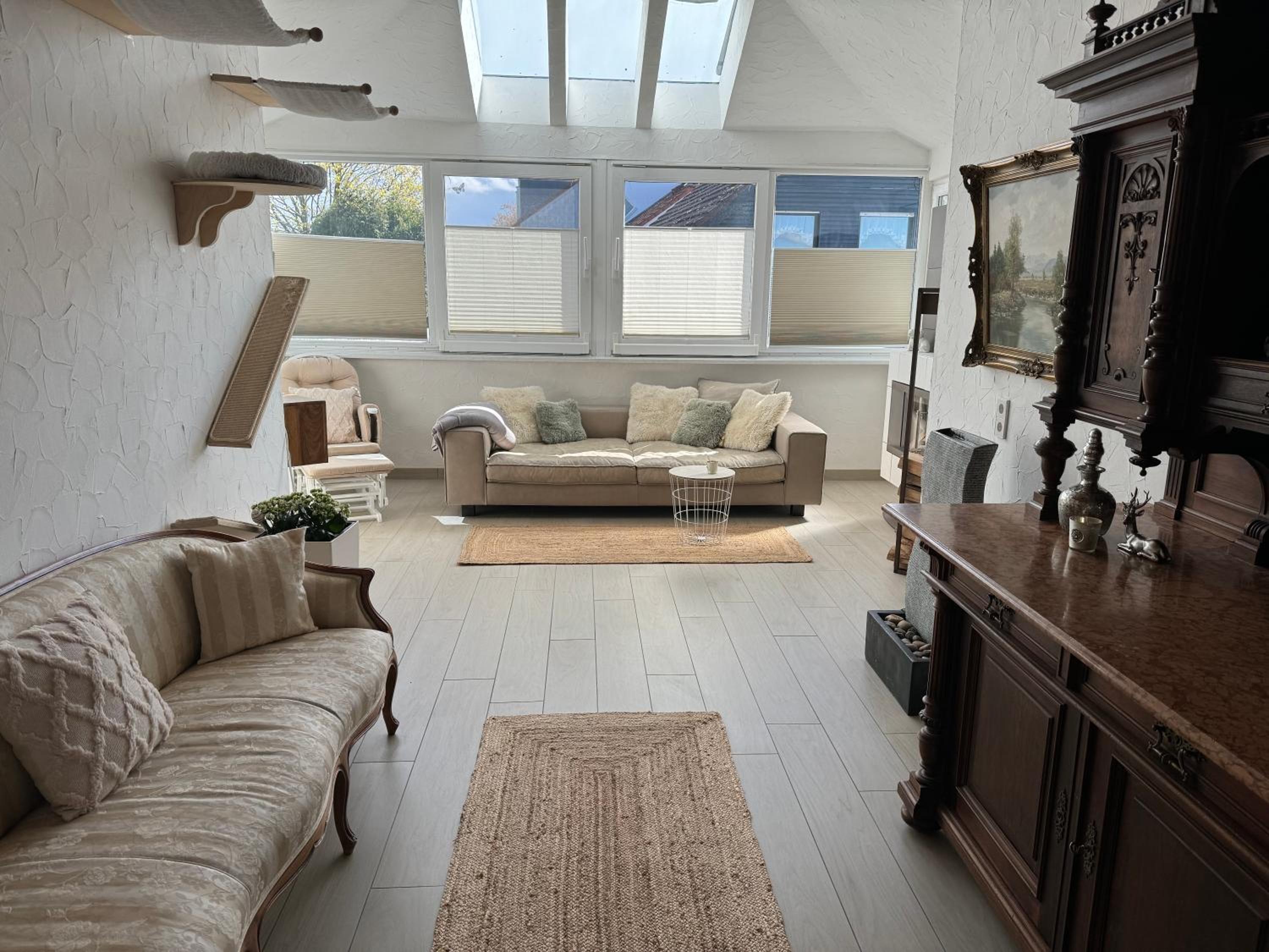 Three-Bedroom Apartment with Balcony photo 1