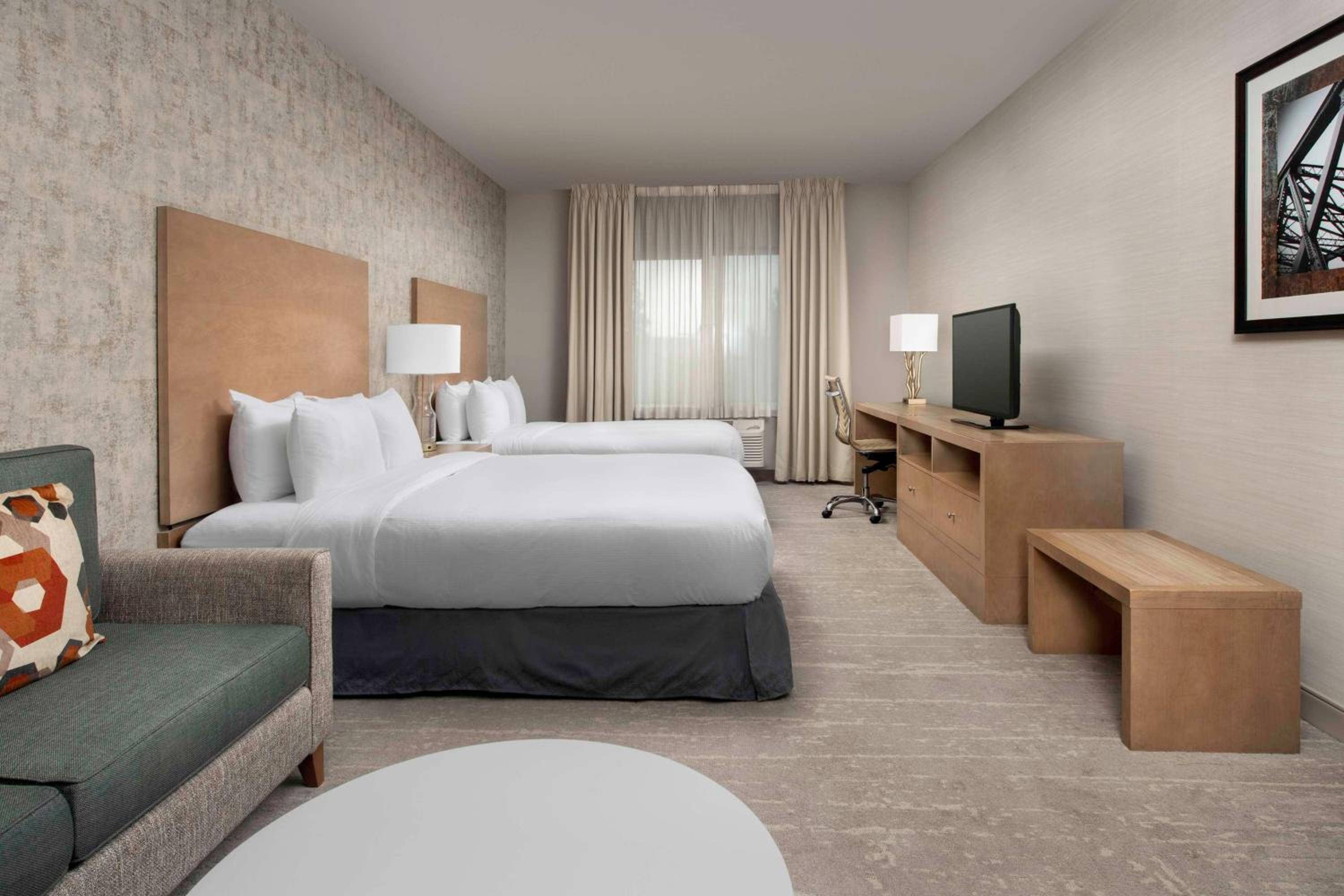 Queen Room with Two Queen Beds - Photo 1