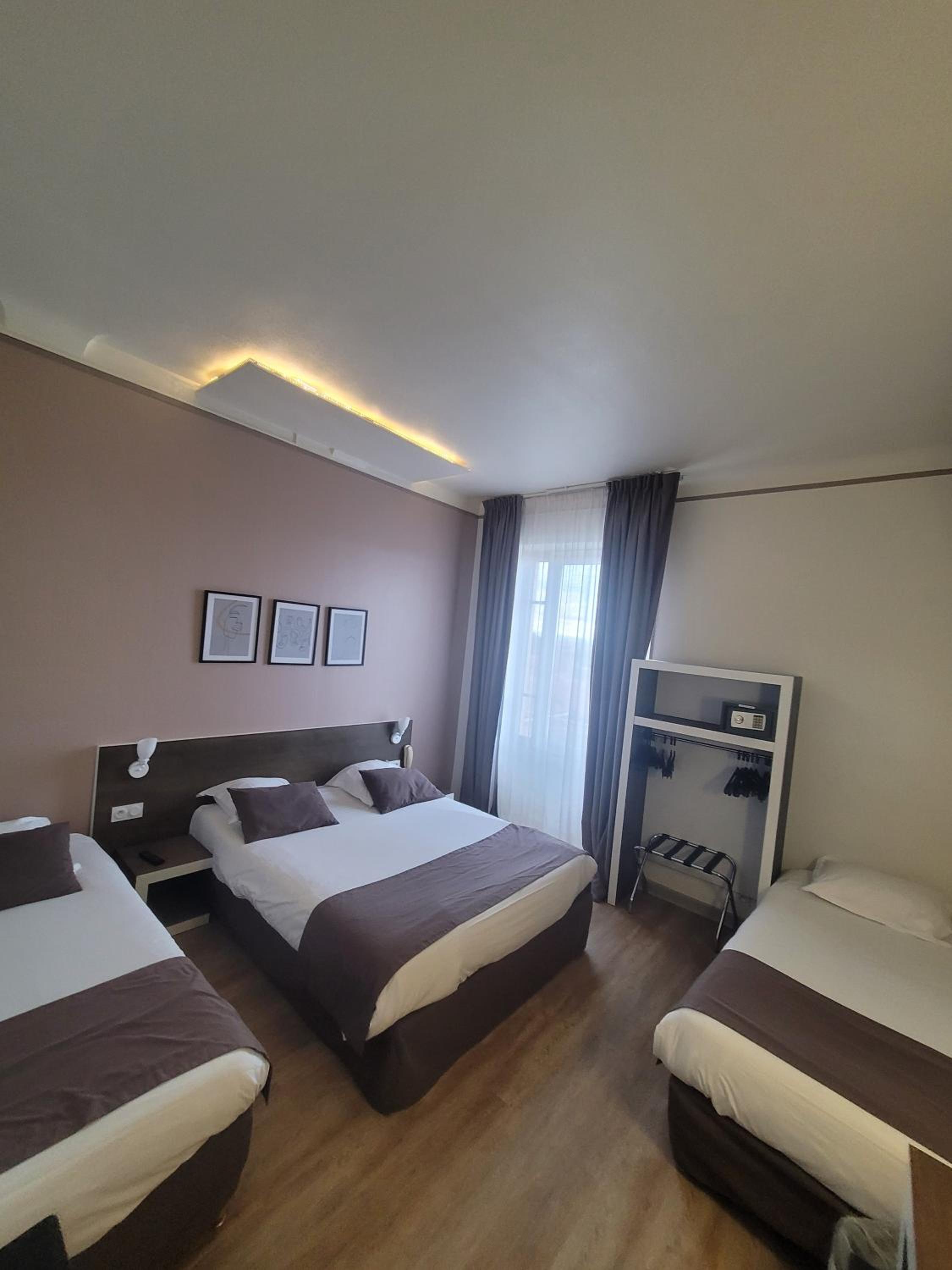 Comfort Quadruple Room - Photo 16
