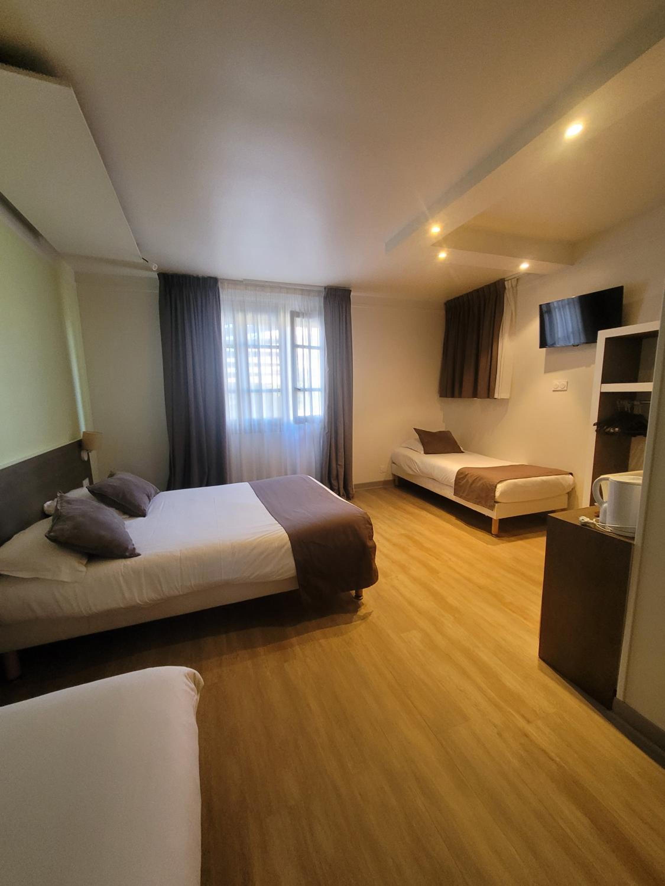 Comfort Quadruple Room - Photo 17