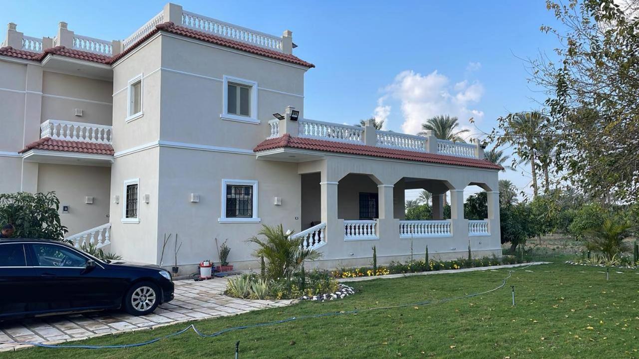 Three-Bedroom Villa photo 2