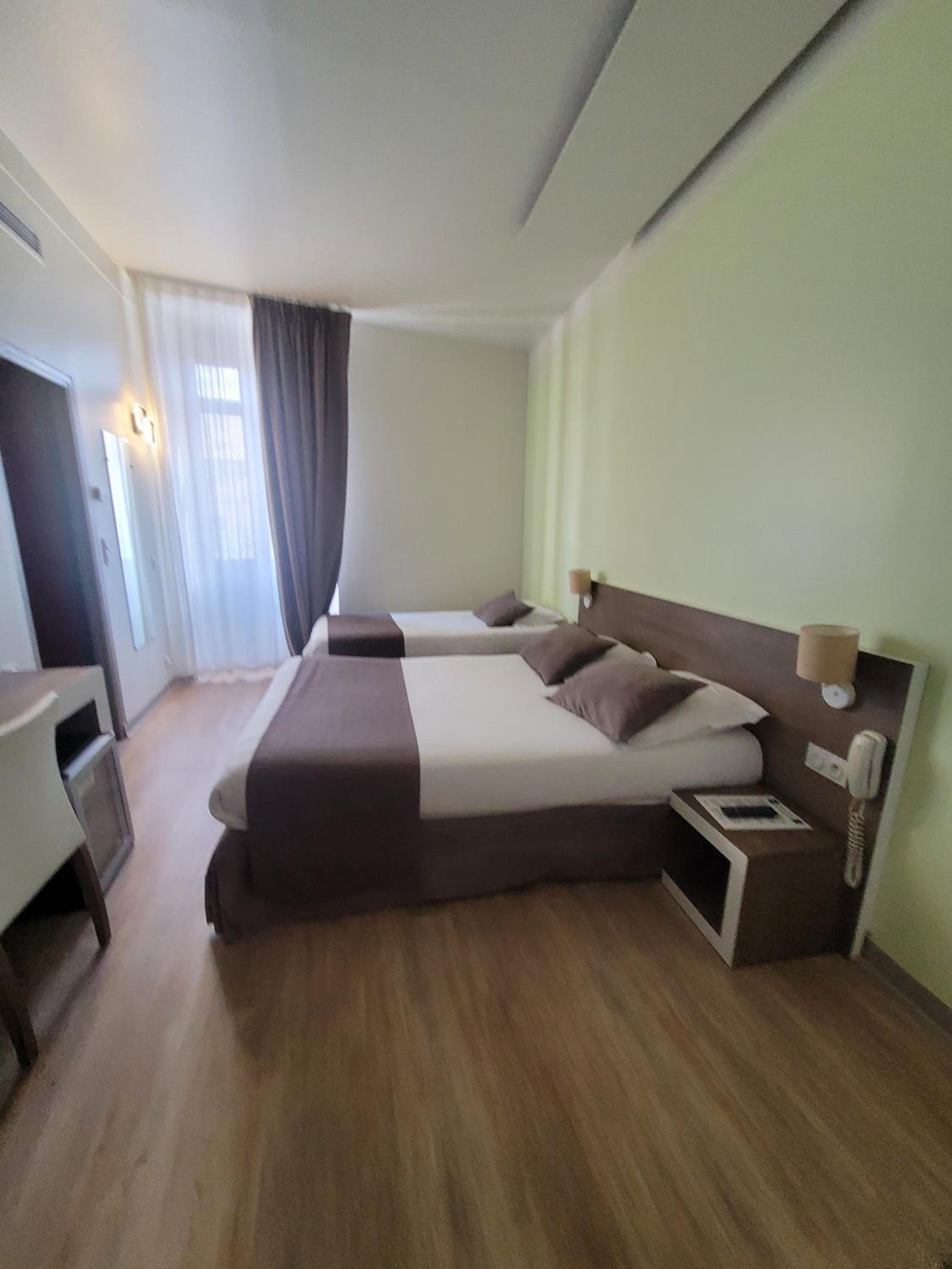 Comfort Triple Room with 1 Double bed and 1 Single bed - Photo 41
