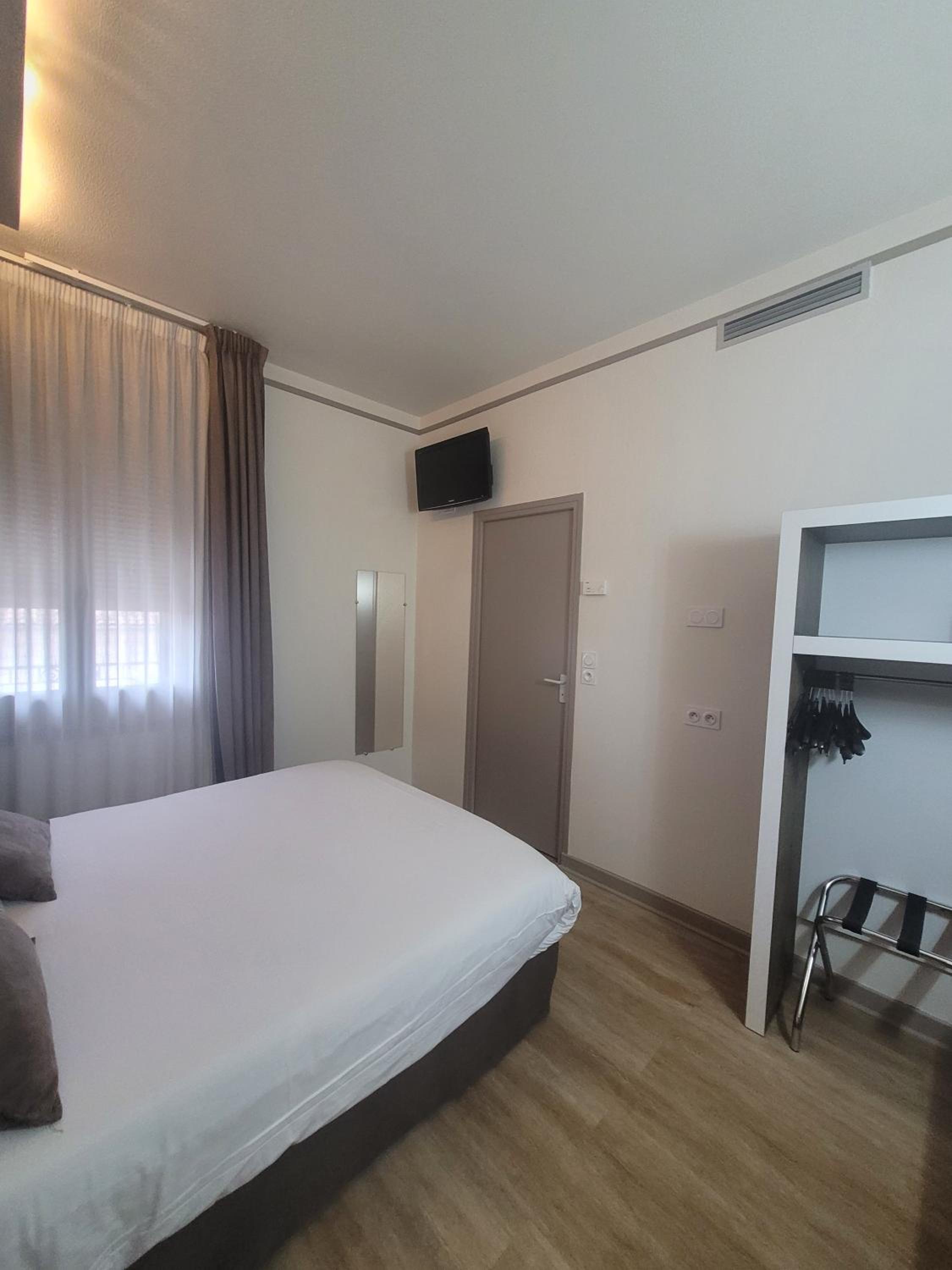 Double Room - Photo 99