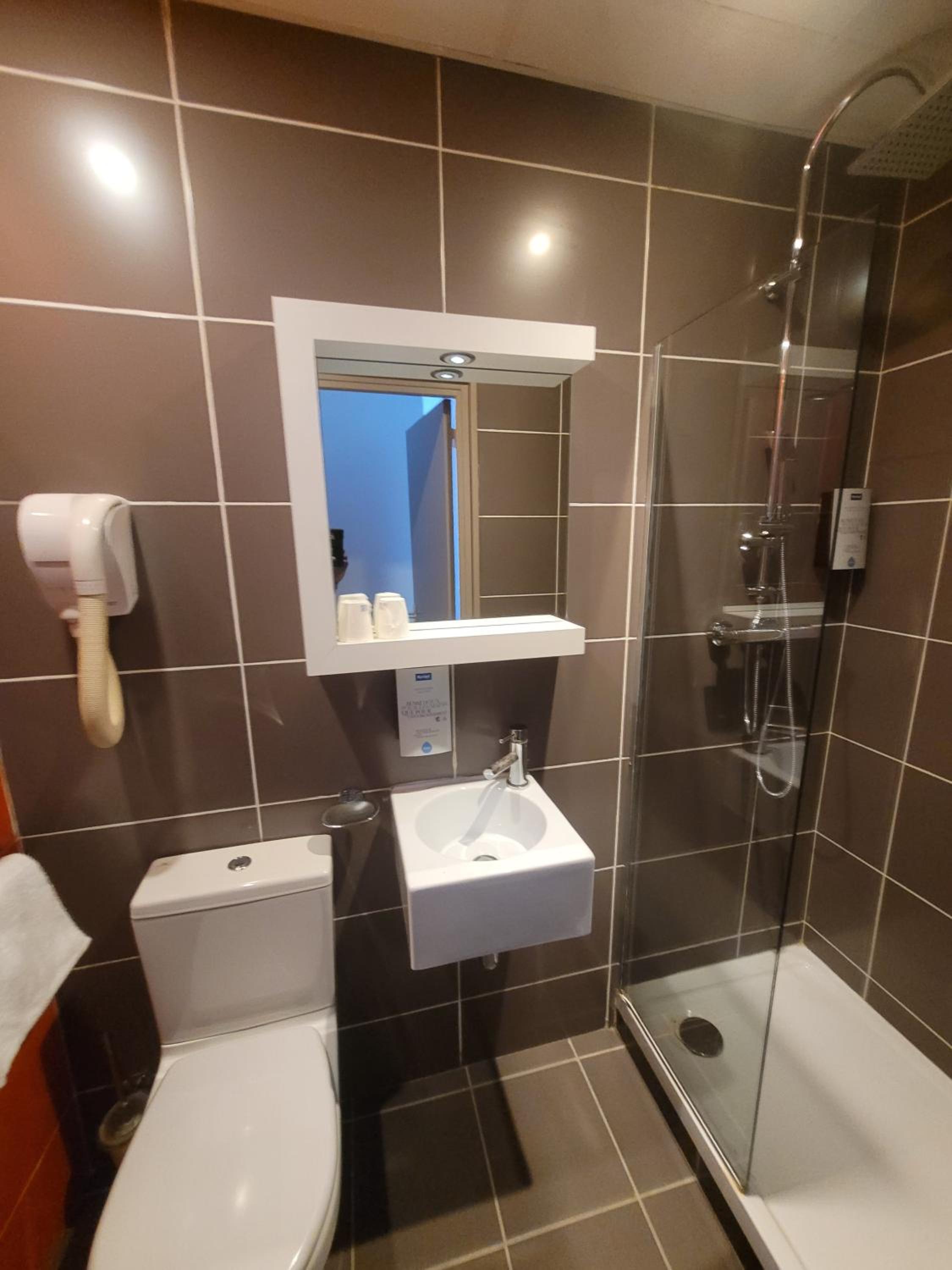 Comfort Quadruple Room - Photo 45
