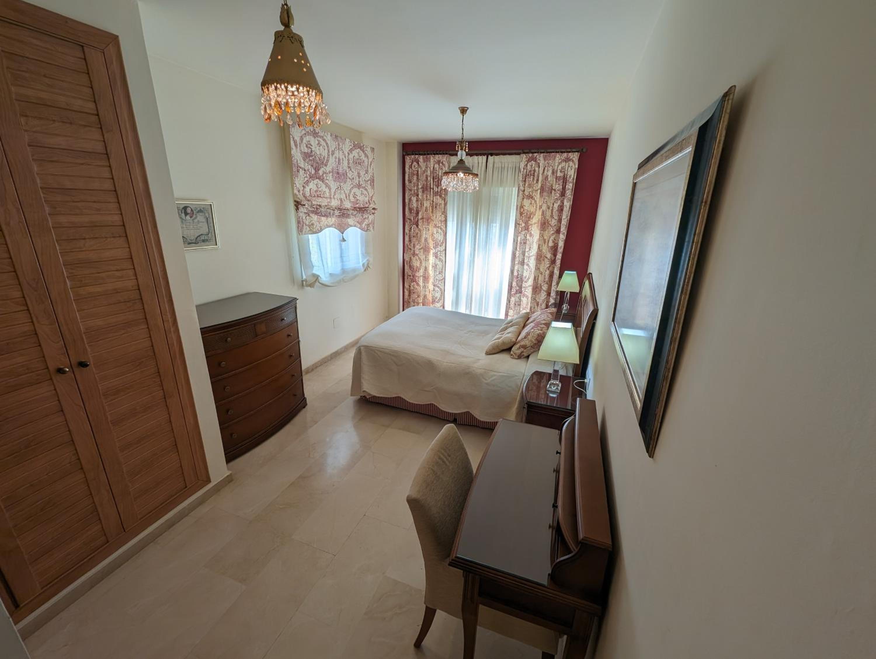 Casa de cuatro habitaciones