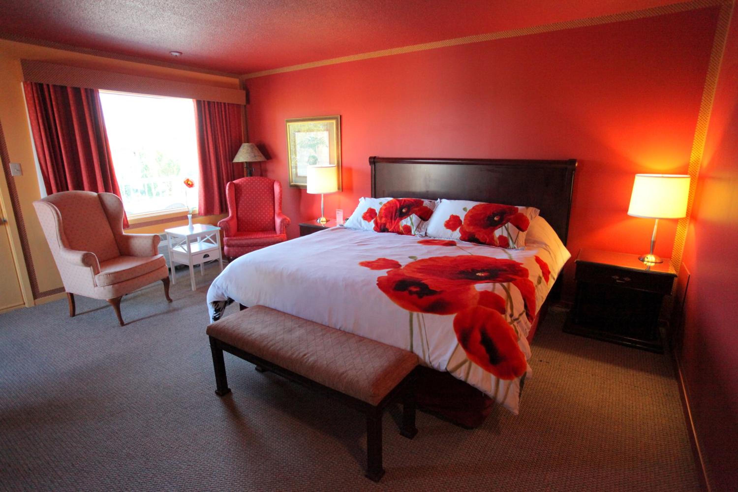 Country-Style King Room - Photo 5