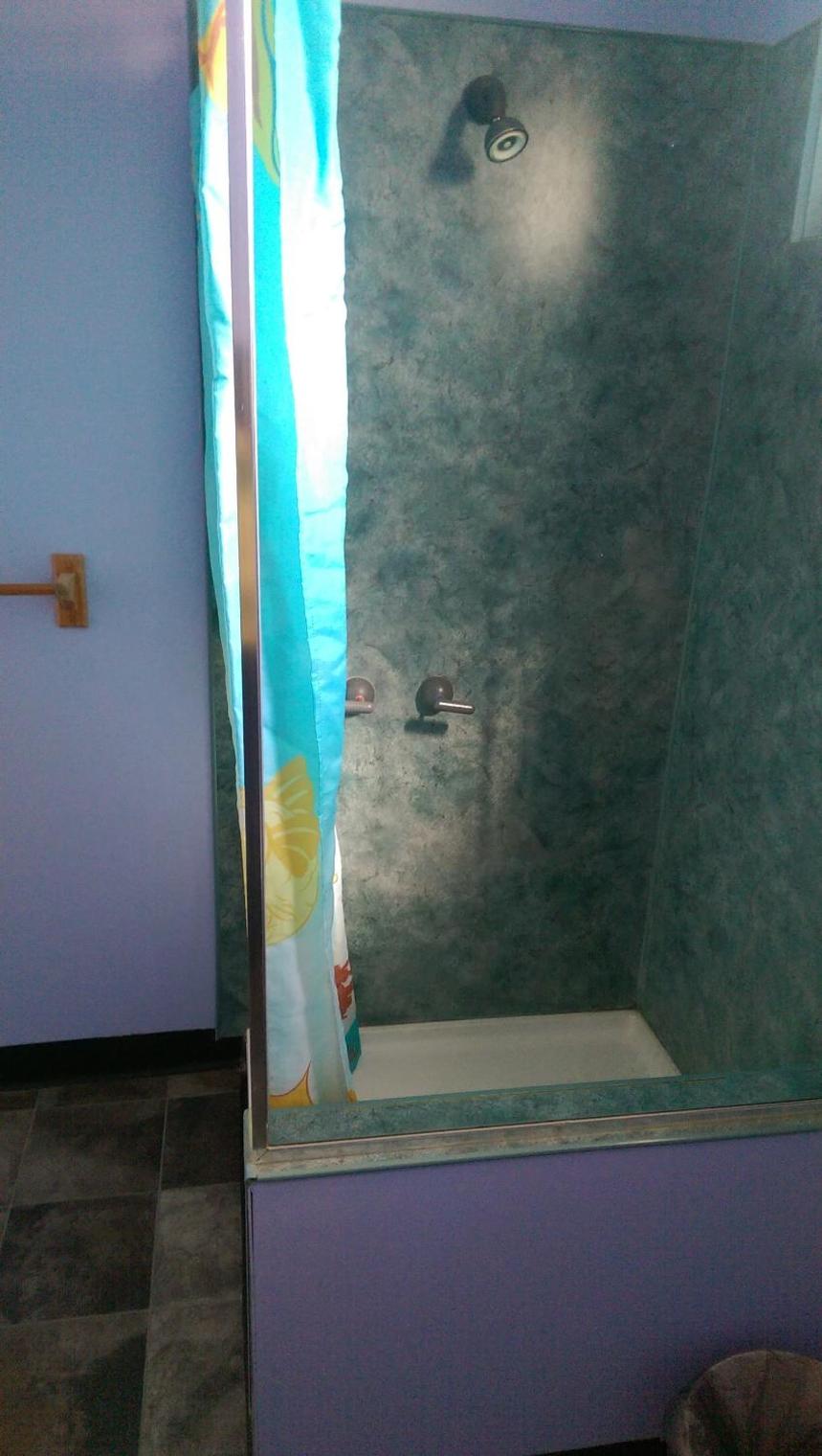 Double Room with Private Bathroom - Photo 2